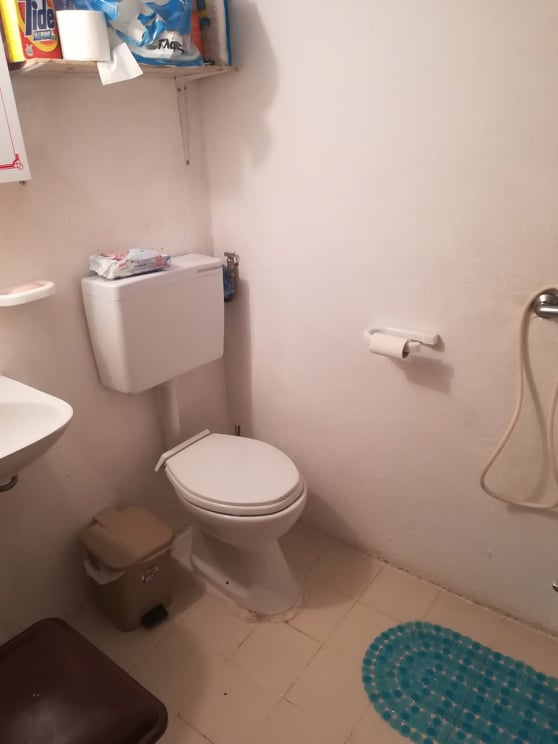 house_with_land-to_built_in_machalas_glossa_bathroom_1.jpg