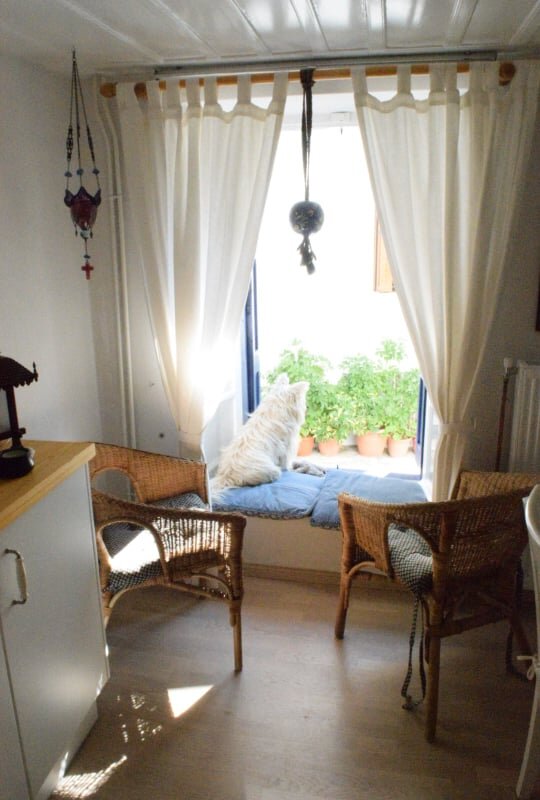 spacious_townhouse_in_the_centre_of_Skopelos_kitchen_corner.jpg