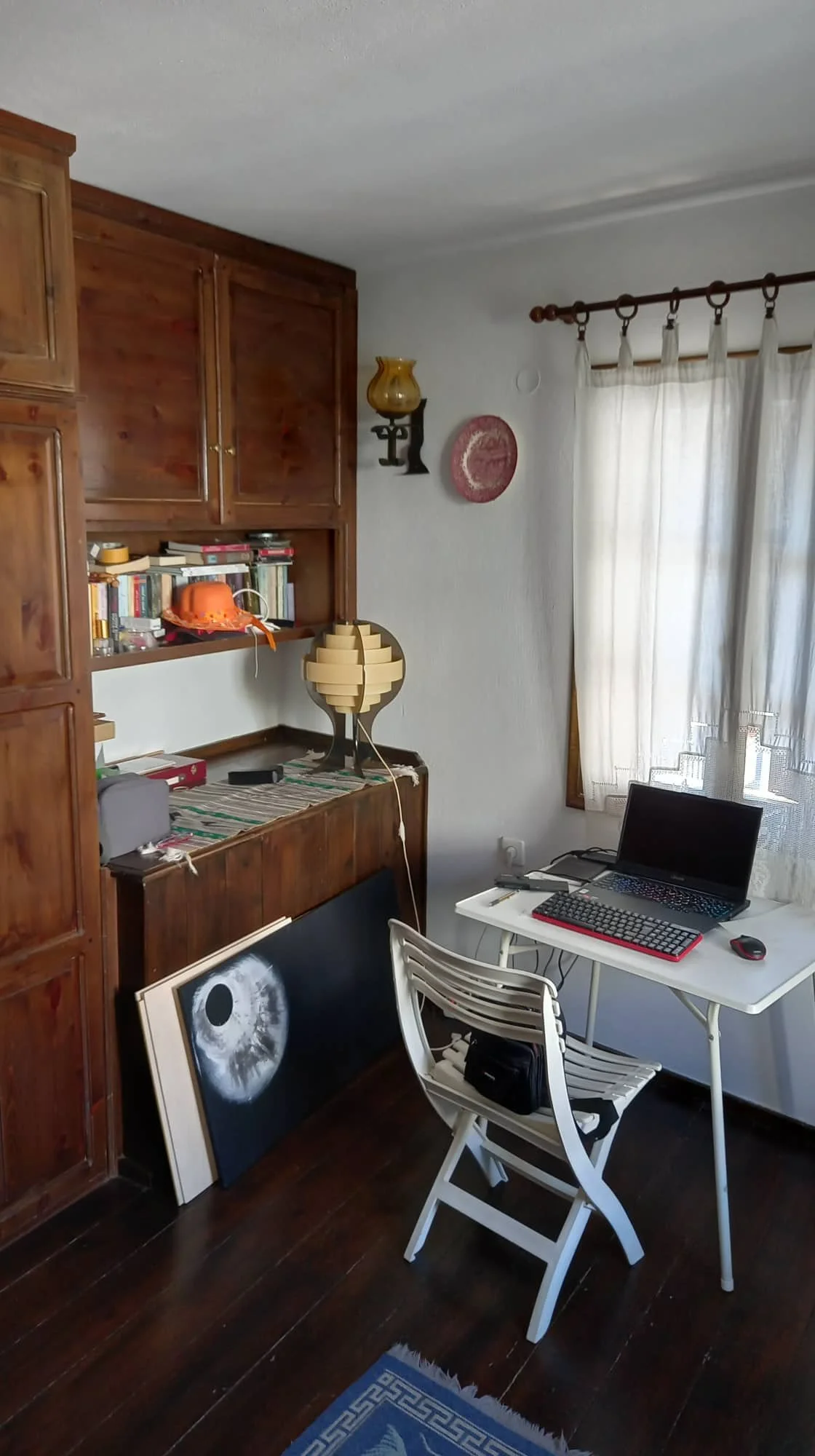 unique_townhouse_in_milos_area_kitchen.jpg