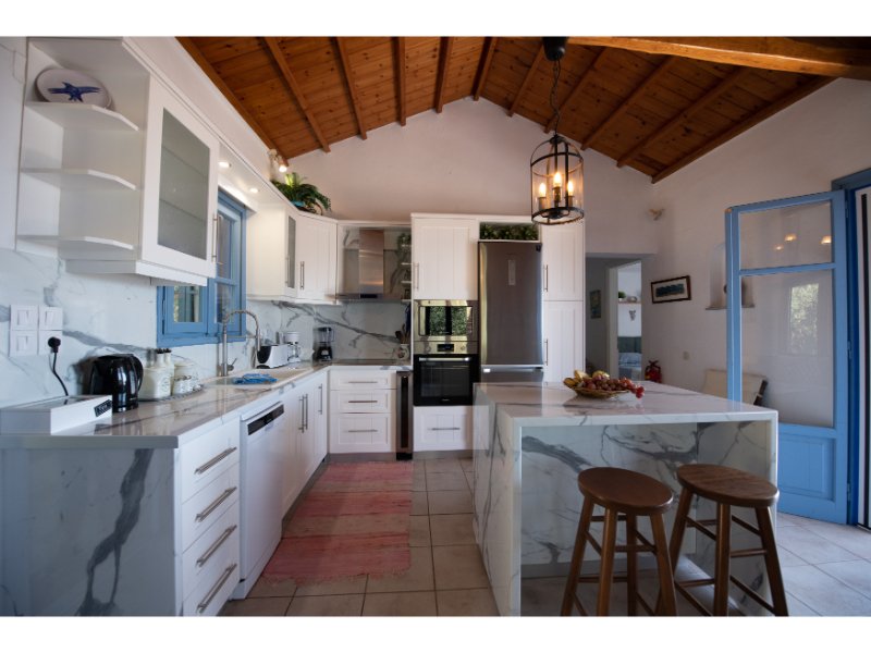 a_villa_with_a_view_kitchen_table.jpg