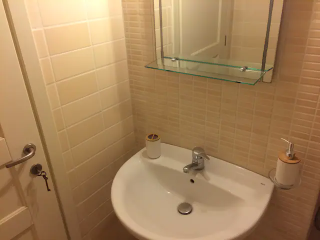 Lovely_apartment_with_sea_view_sink.png
