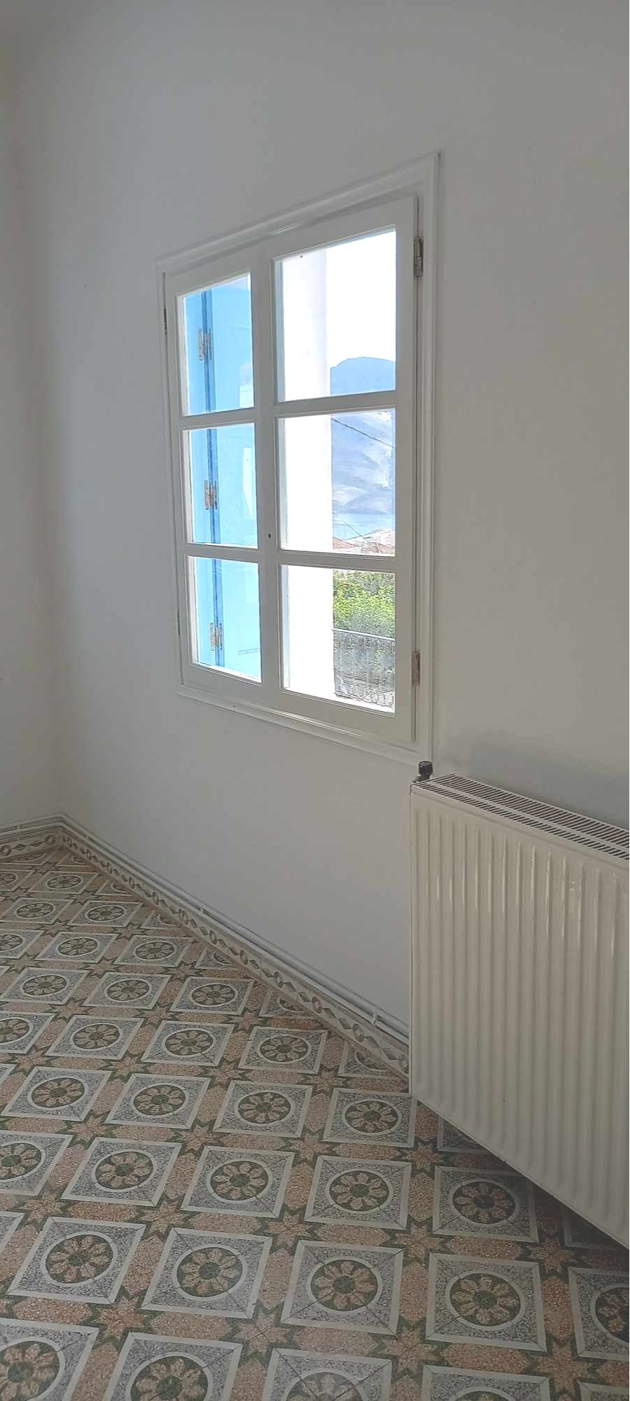renovated_three_bedroom_mansion_with_amazing_terrace_and_view_new_window.jpg