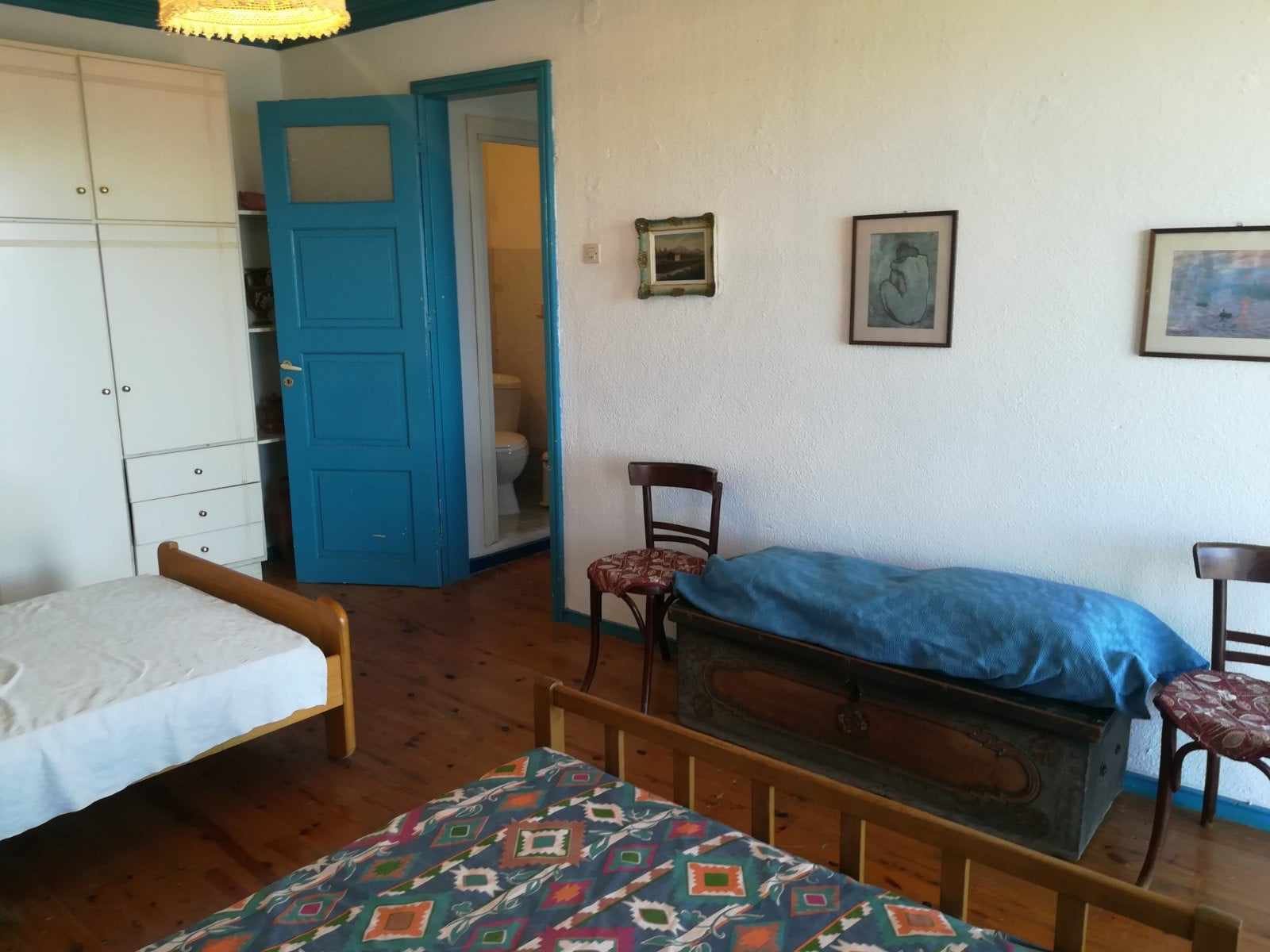 Traditional_house in_Glossa_with_a sea_view_bed.jpg