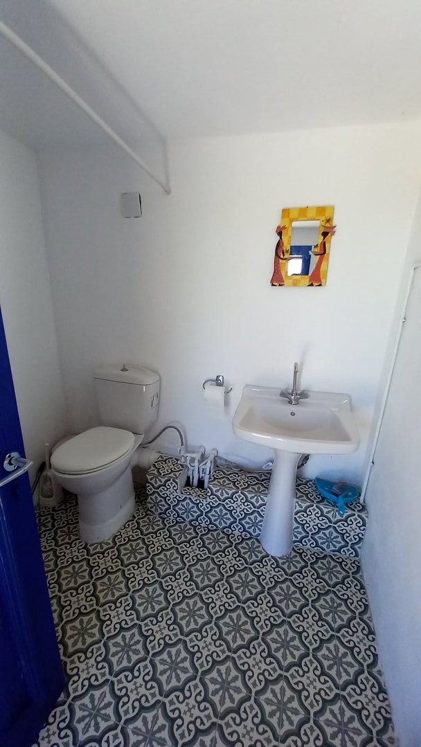 Villa_with_swimming_pool_and_stunning_views_tiles.jpg