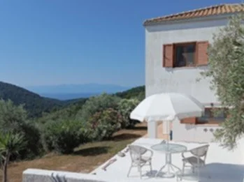 architect_designed_big_villa_with-a_sea_view_table_chairs_sea-view.jpg