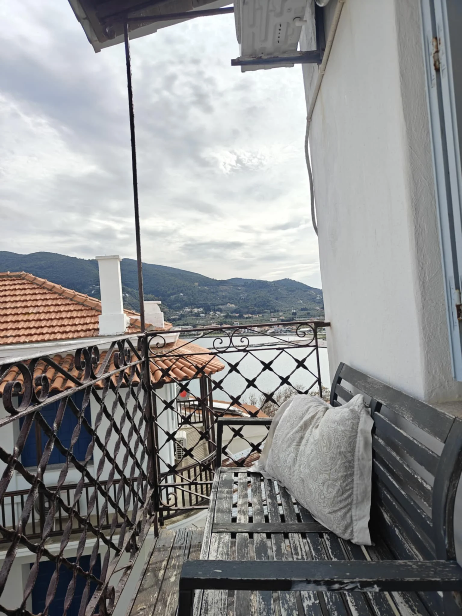 Gorgeous_historic townhouse_with_a_view_sofa_view.jpeg