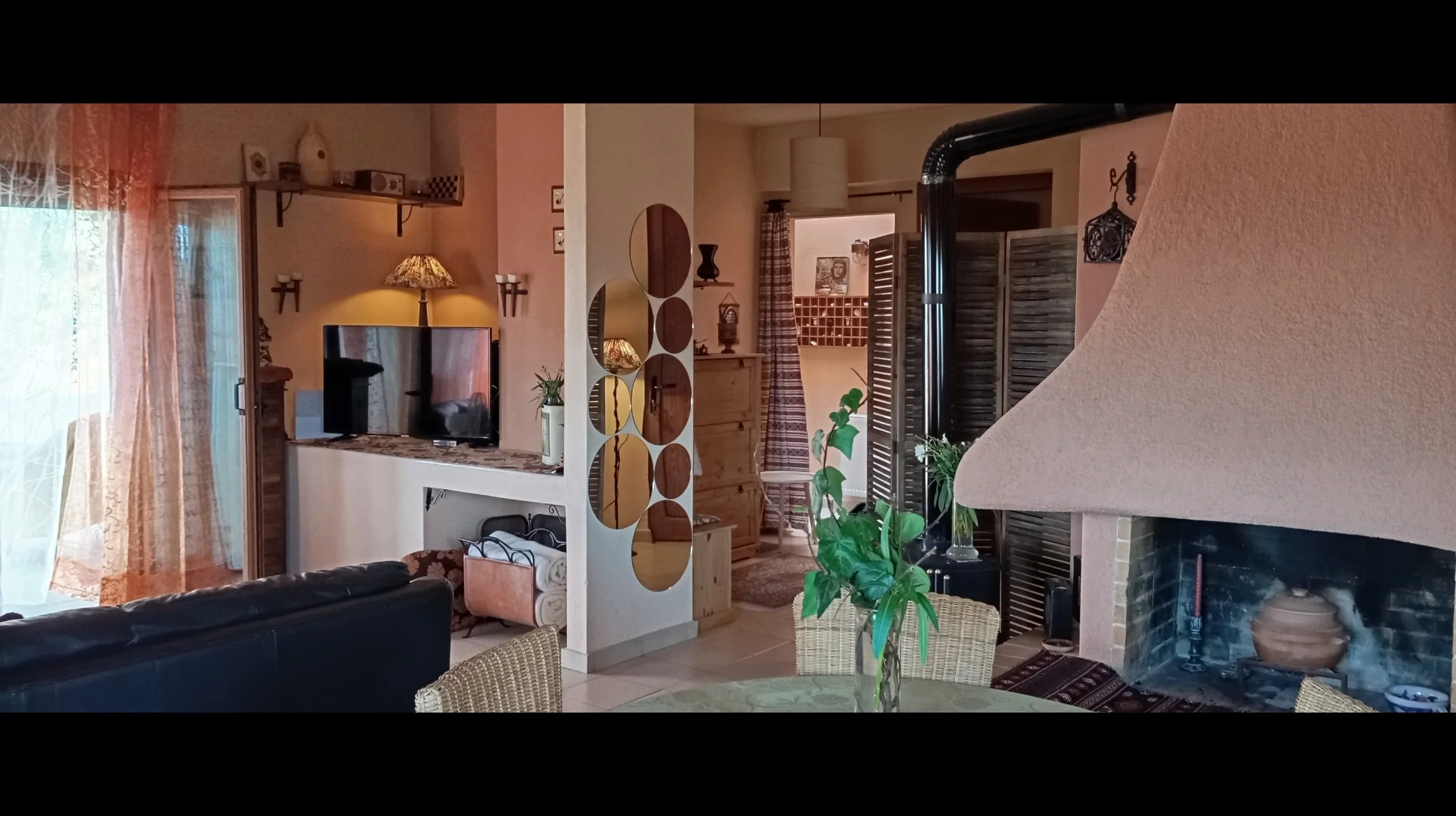 architect_designed_big_villa_with-a_sea_view_fireplace.jpg