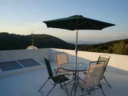 architect_designed_big_villa_with-a_sea_view_sea.jpg
