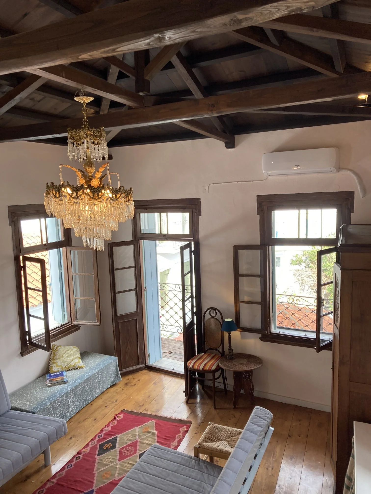 Gorgeous_historic townhouse_with_a_view_above.jpeg