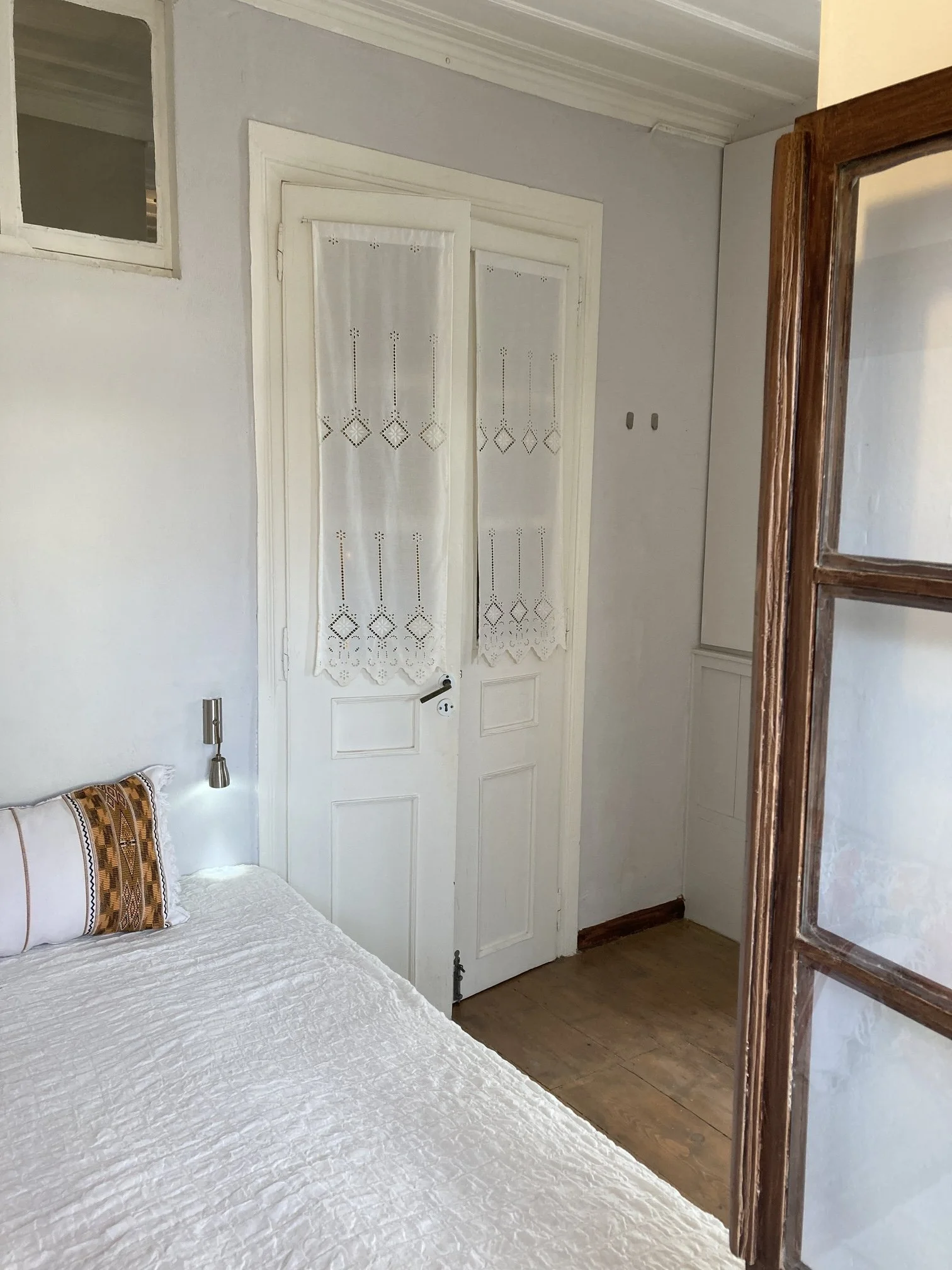 Gorgeous_historic townhouse_with_a_view_brown.jpeg