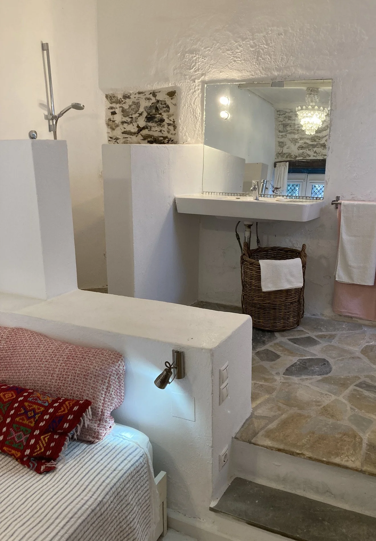 Gorgeous_historic townhouse_with_a_view_pink.jpg