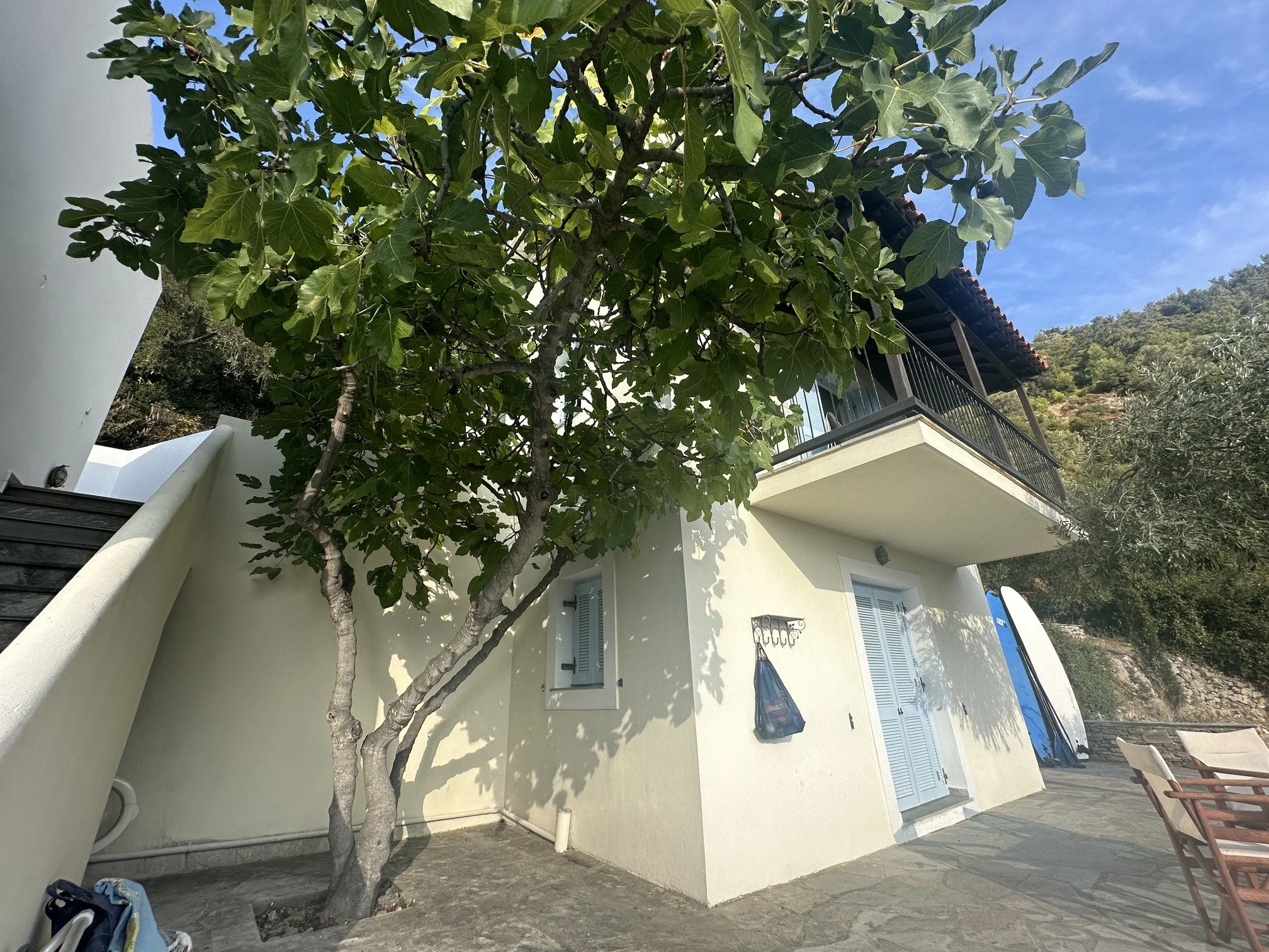wonderful_well_built_villa_with_amazing_view_villa_wide.jpg