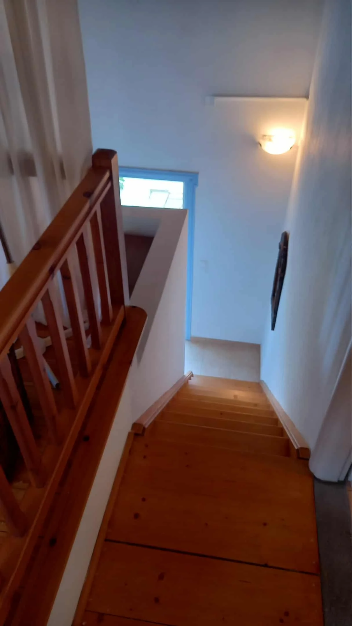wonderful_well_built_villa_with_amazing_view_stairs.jpg