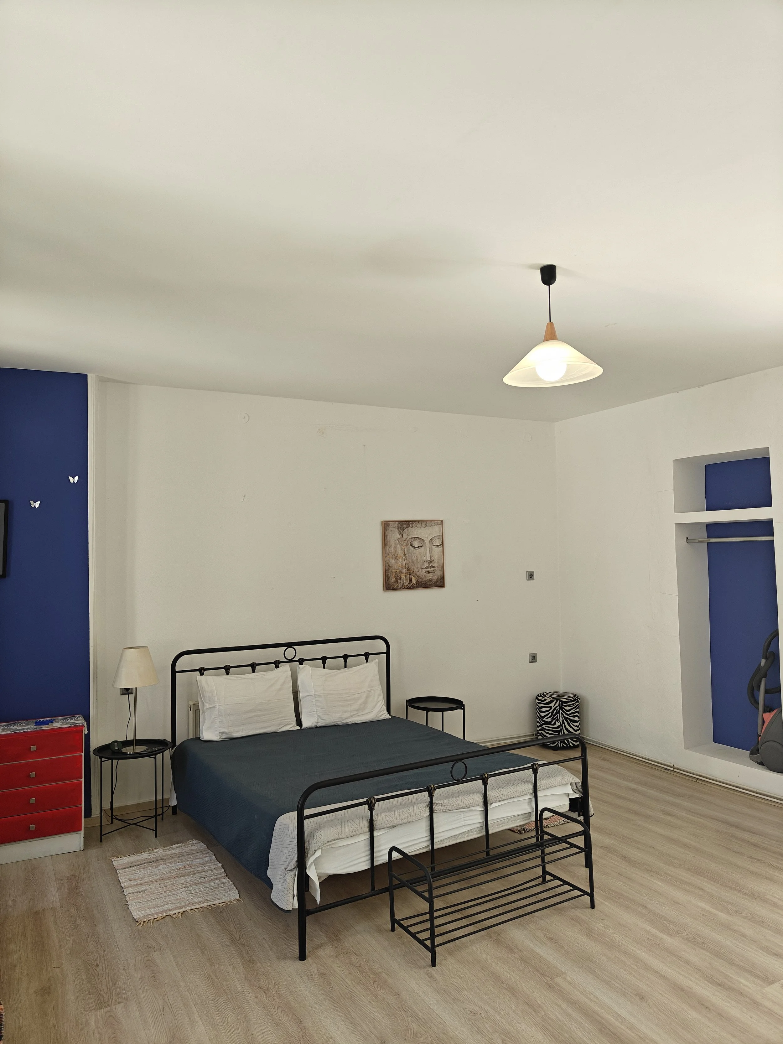 townhouse_with_studio_and_outside_space_light.jpg