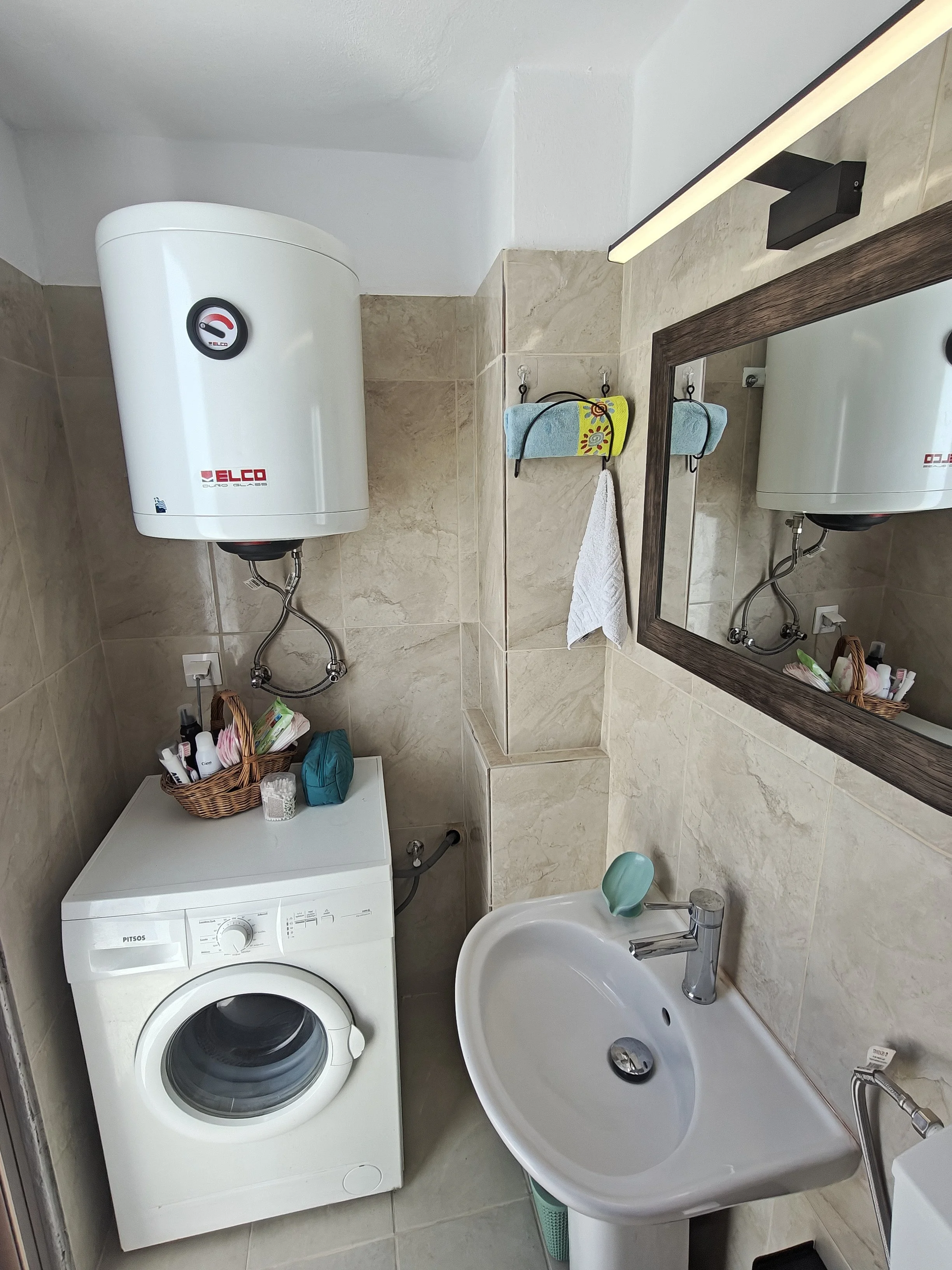 townhouse_with_studio_and_outside_space_wash.jpg