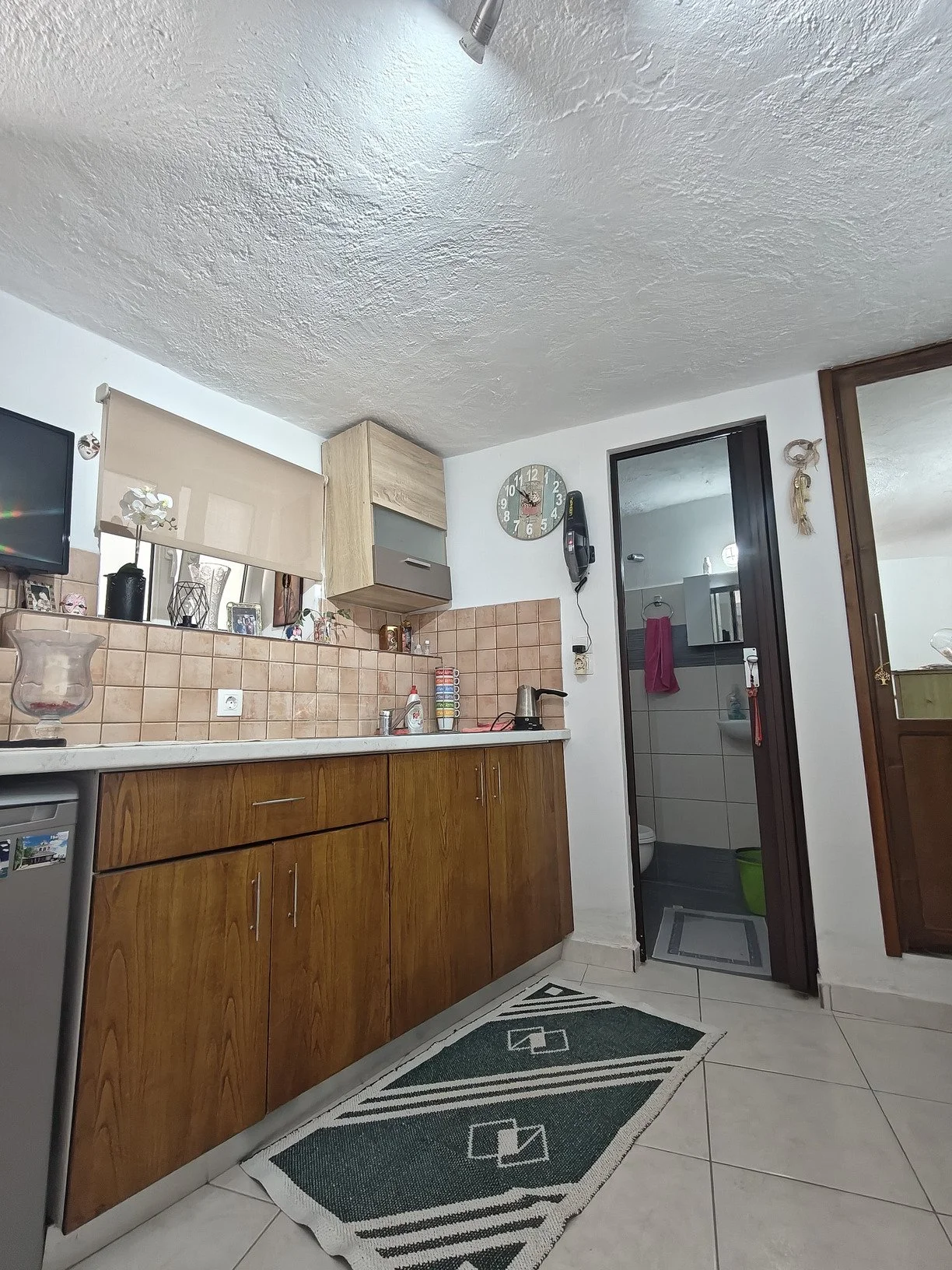 townhouse_with_studio_and_outside_space_kitchen.jpg