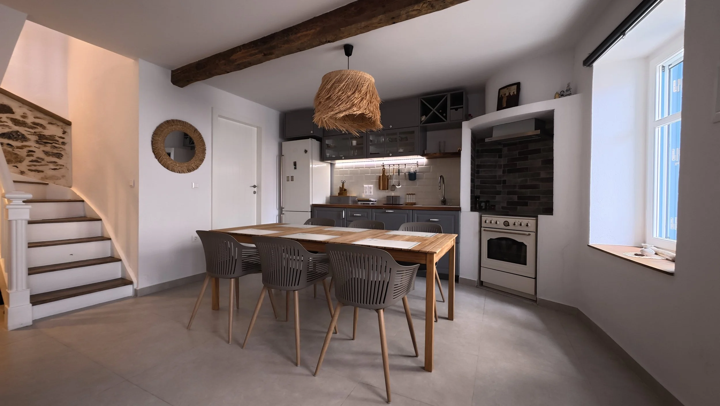 a_renovated_gem_in_the_heart_of_Skopelos_wide_kitchen.JPG
