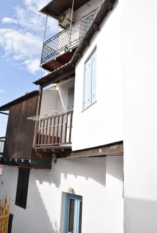 gorgeous_historic_townhouse_with_a_view.jpg