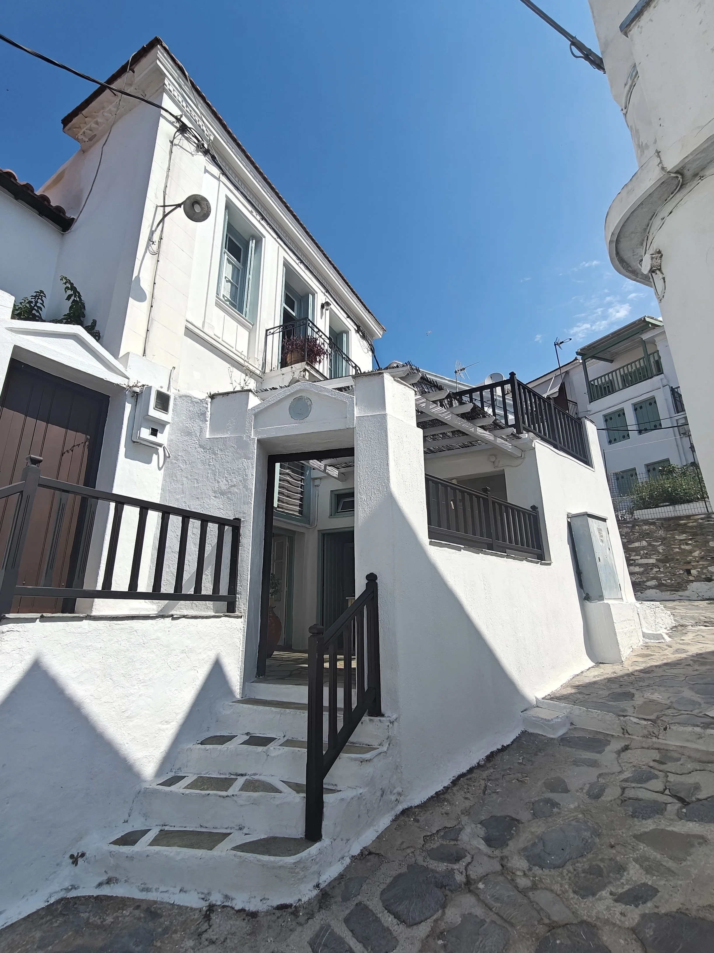 charming_greek_style_house_with_outside_spaces_entrance - Copy.jpg