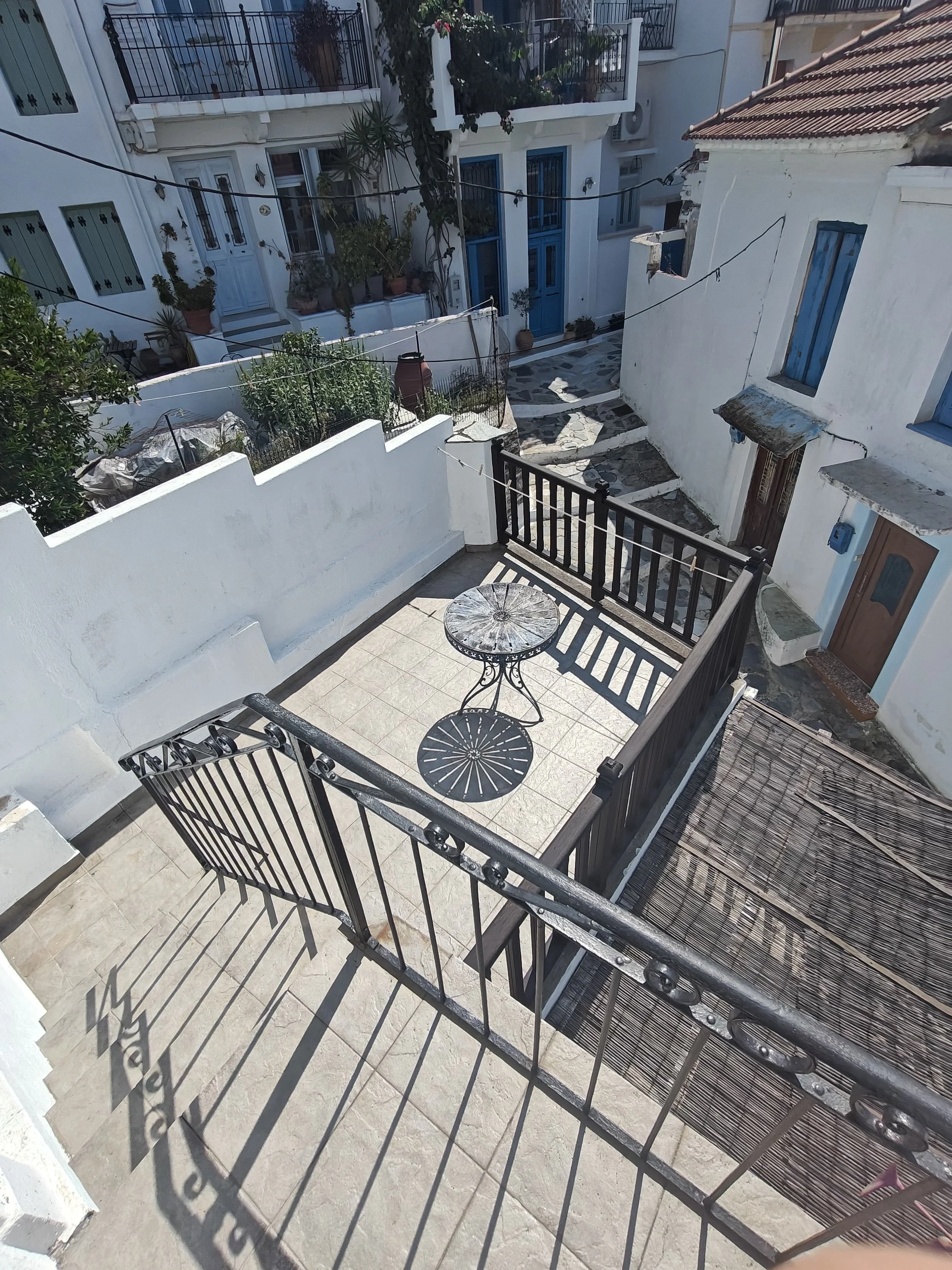 charming_greek_style_house_with_outside_spaces_veranda - Copy.jpg