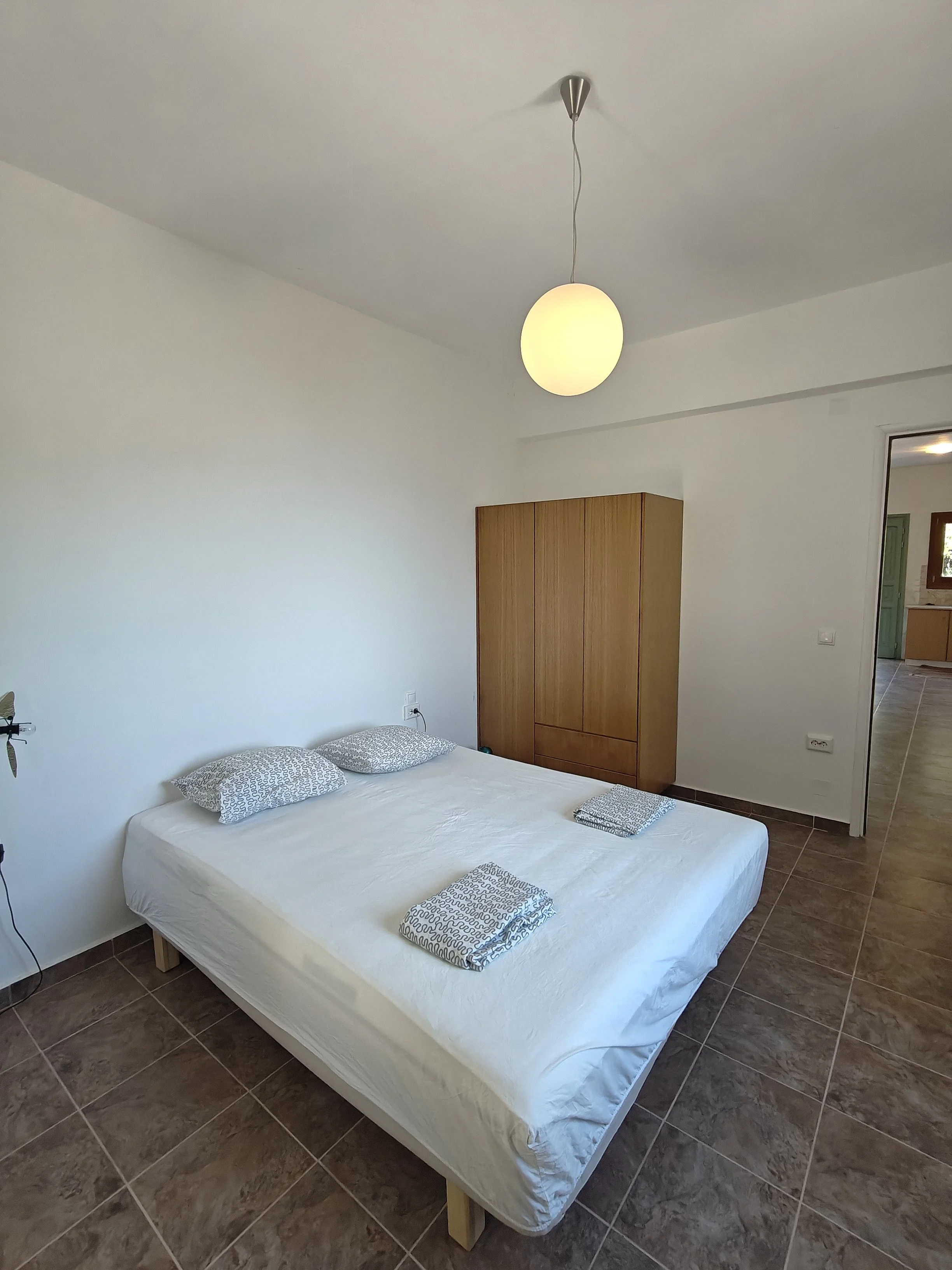  Stunning_villa_with_a_breathtaking_ panoramic_sea_ view_door.jpg