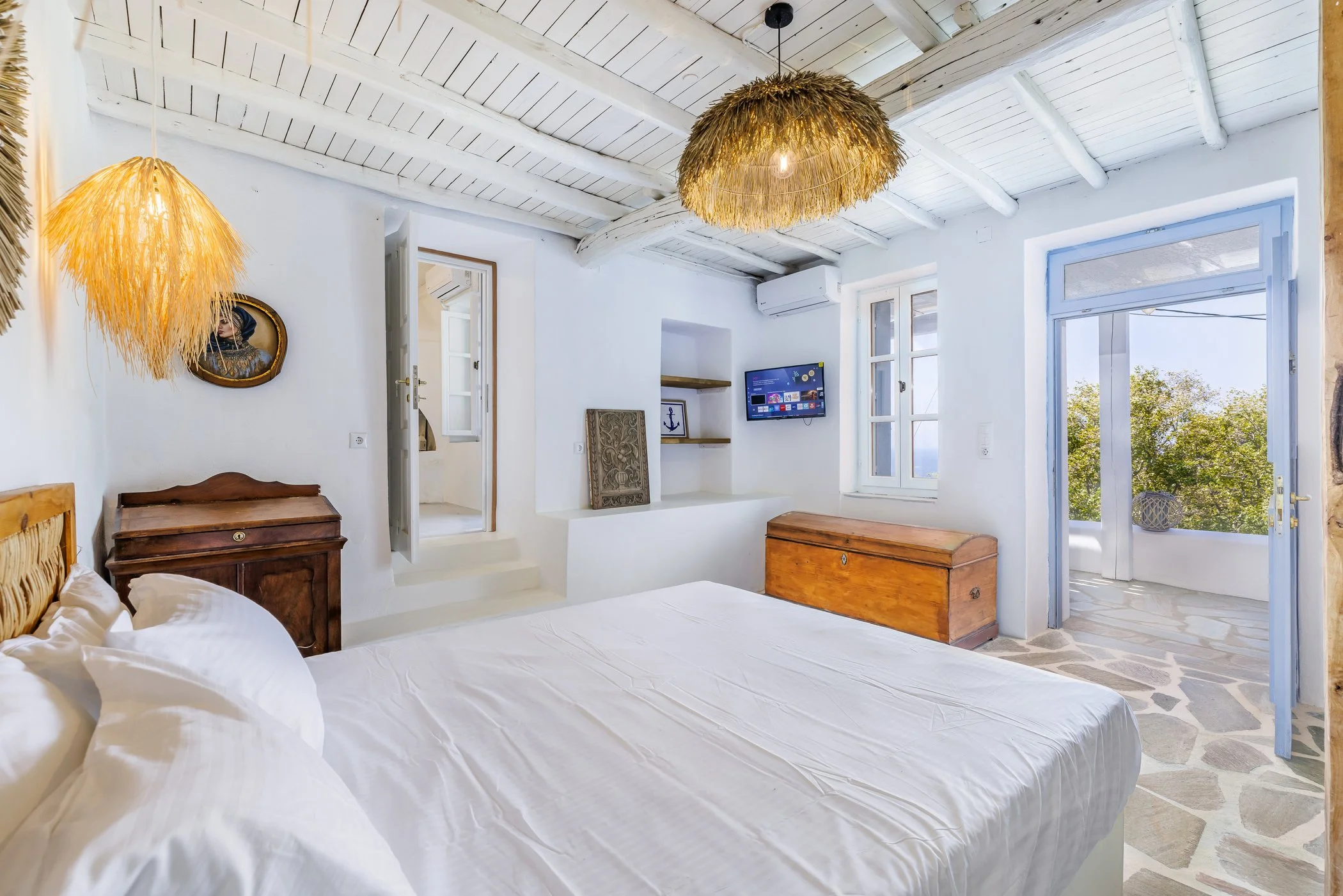 completely_renovated_house_below_glossa_outside.jpg