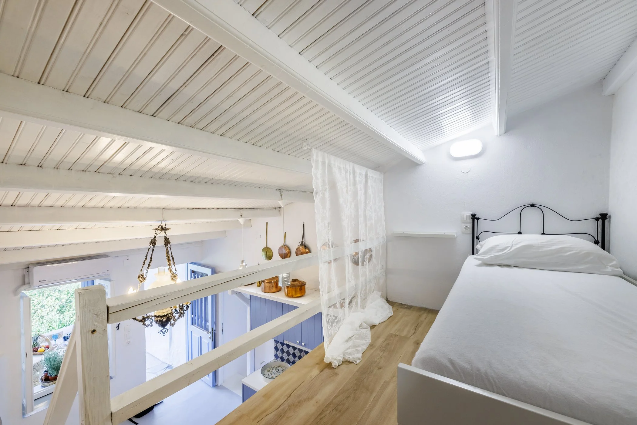 completely_renovated_house_below_glossa_firstbed.jpg