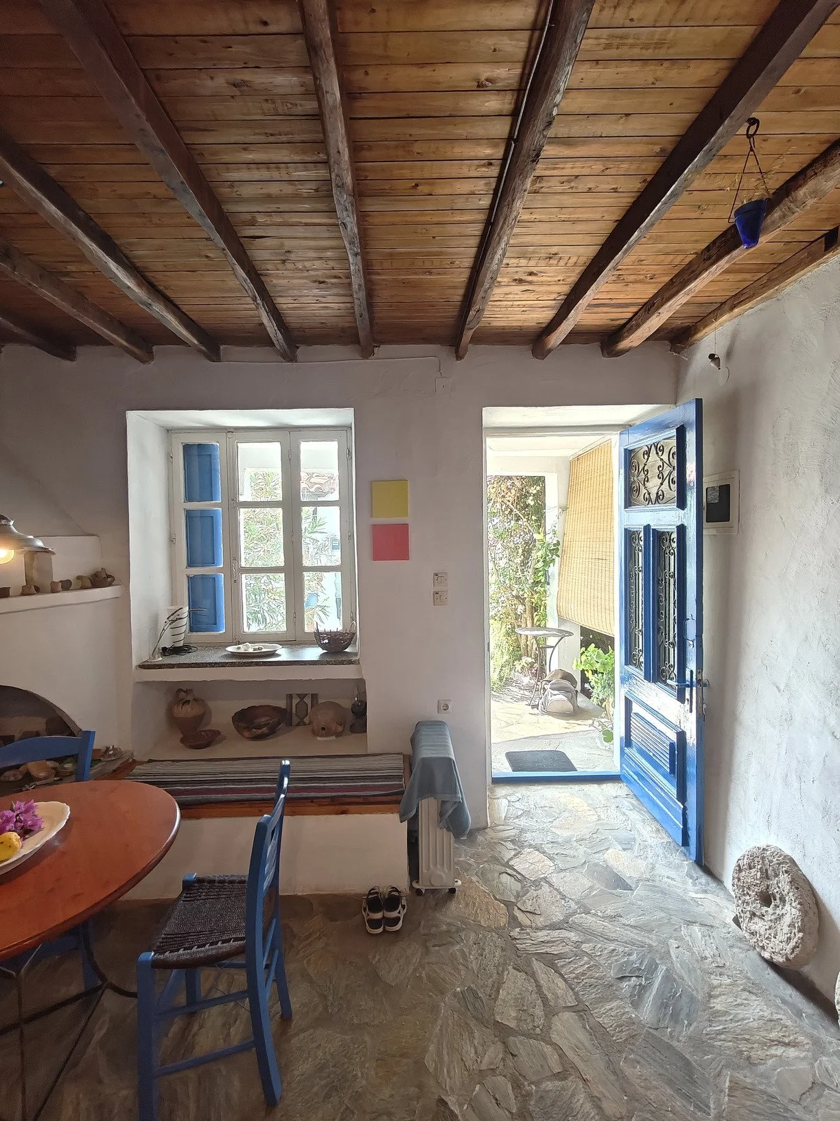 traditional_cozy_house_in_palio_klima_blue.jpg
