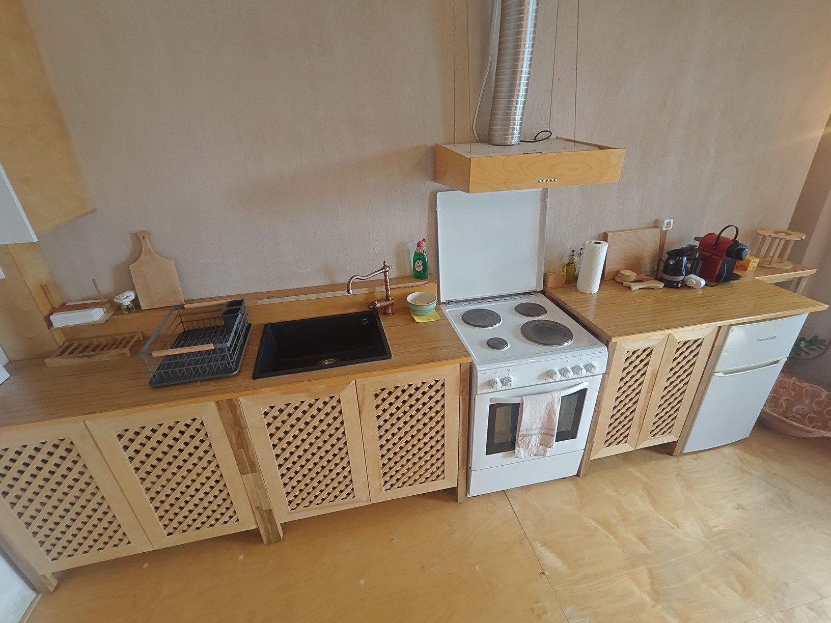renovated_three_story_wood_based_house_stove.jpg
