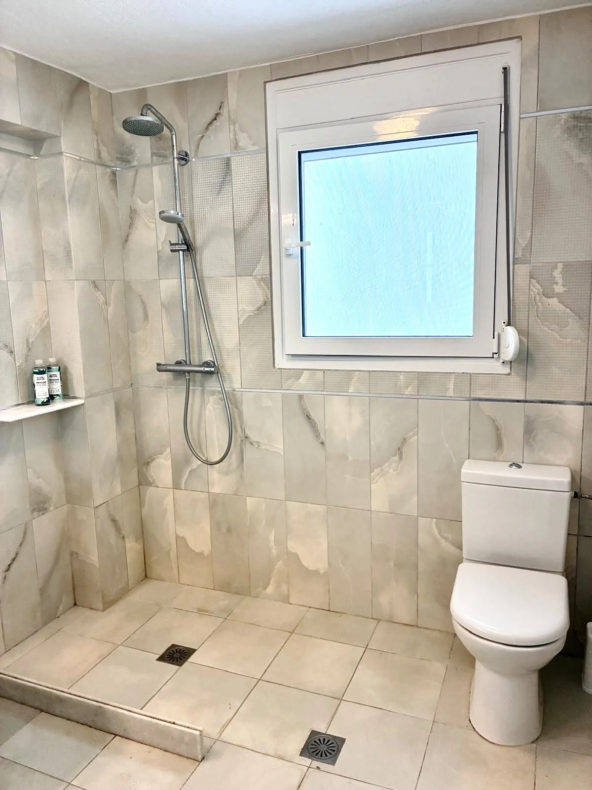 enchanting_villa_with_stunning_sea_view_shower.jpg