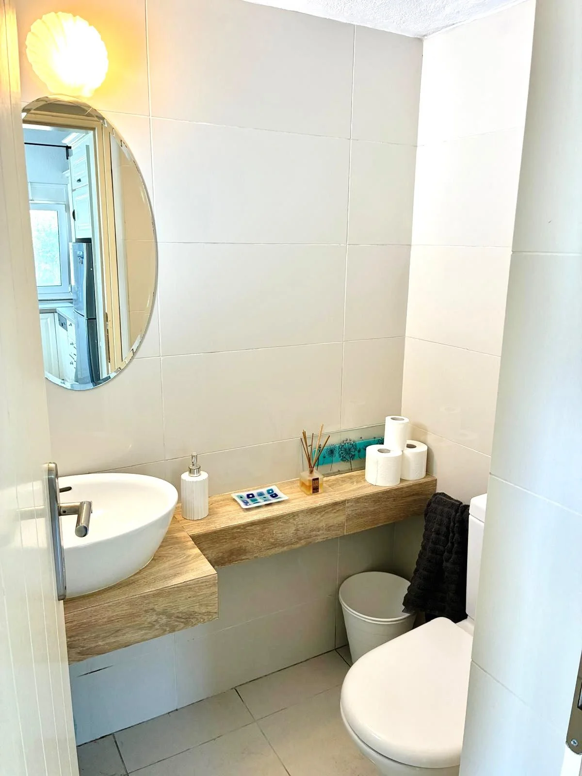 enchanting_villa_with_stunning_sea_view_toilet.jpg