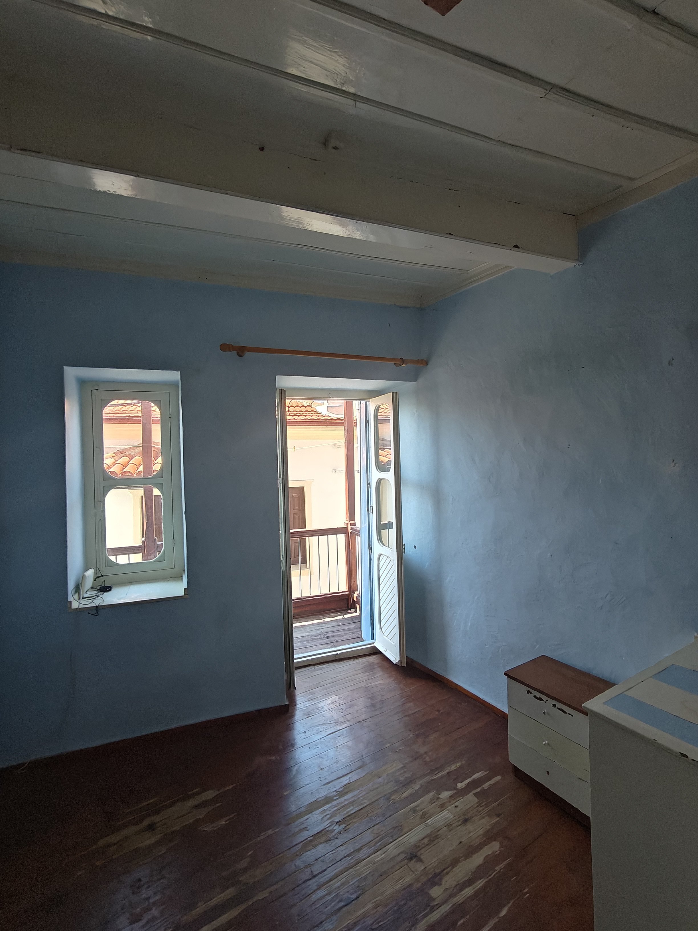 wonderful_ spaciou_ townhouse_bedroom_right.jpg