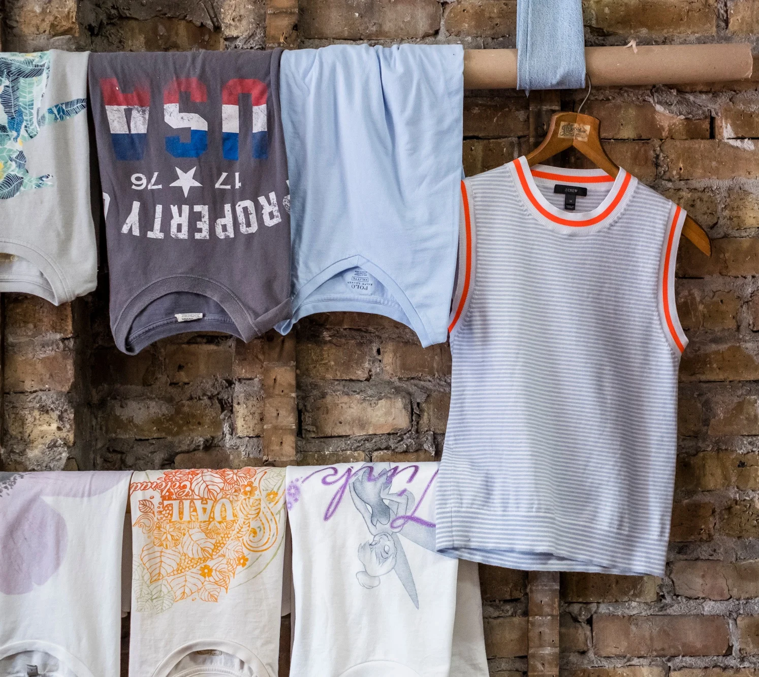 urbassi_clothes.jpg