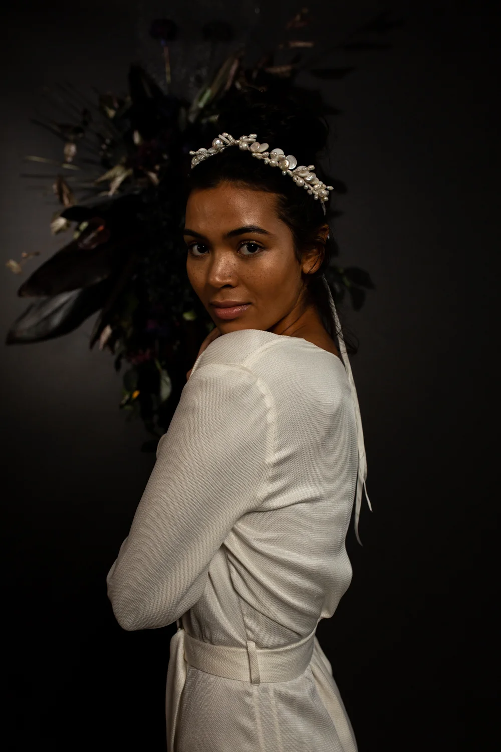 Freshwater Pearl Modern Bridal Crown — Blue Meadow display picture 1