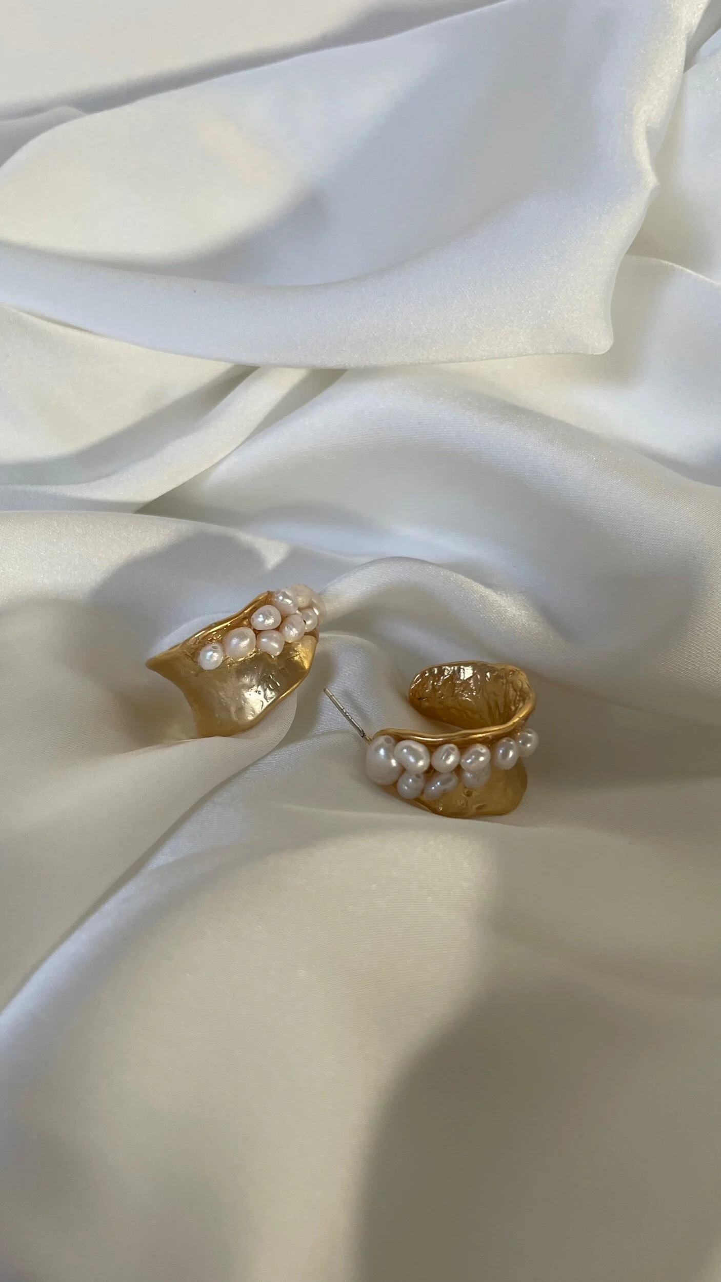 B354B840-75F5-4A70-B103-54ECBE0C47D4