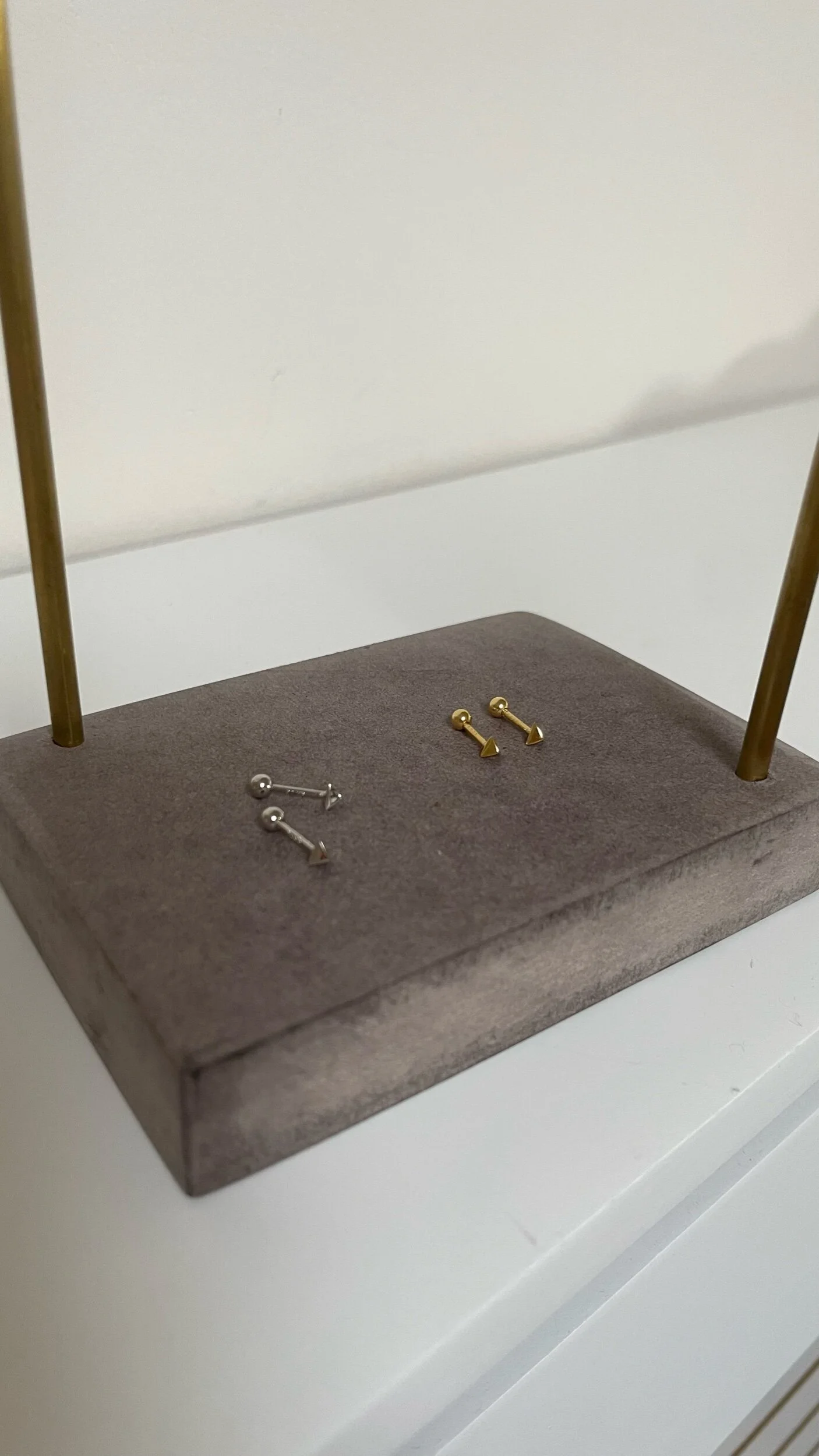 A9DED40C-4403-4E24-A0DB-396A3F459625