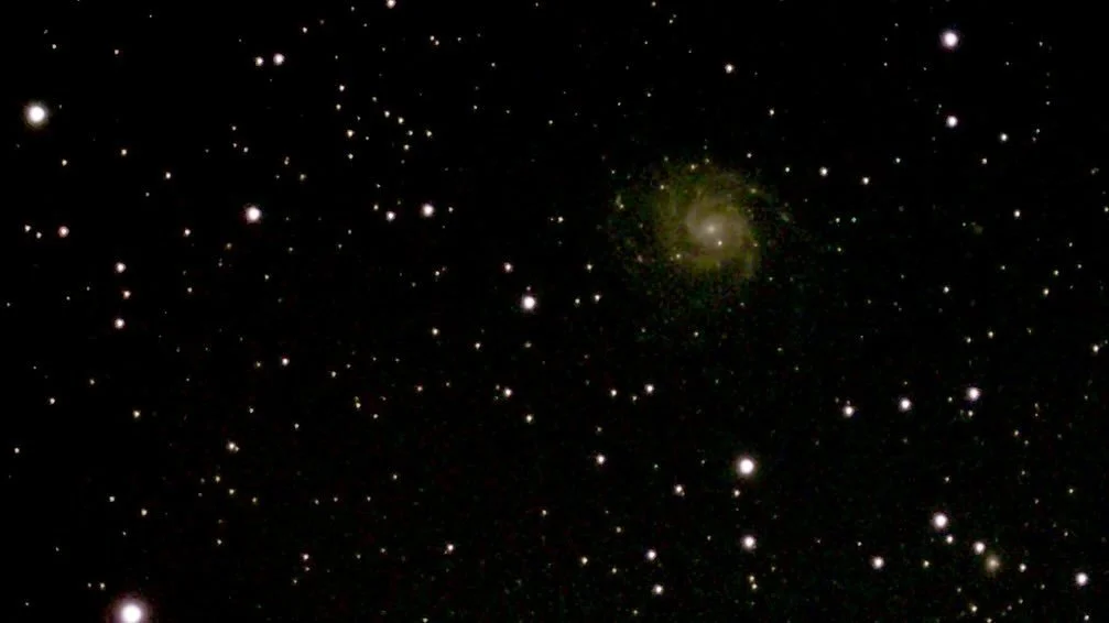 Took advantage of a clear night here on the central coast and did some #astrophotography with my @dwarflab Dwarf II. Here&rsquo;s M101 the pinwheel galaxy (300 stacked 15s exposures) and a quick shot of the moon.