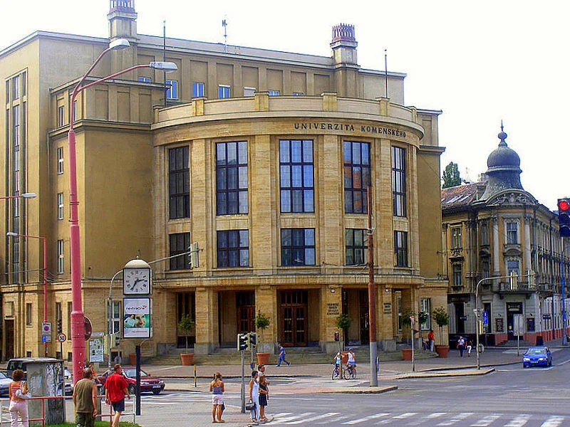 Slovakia_Bratislava_798.jpg