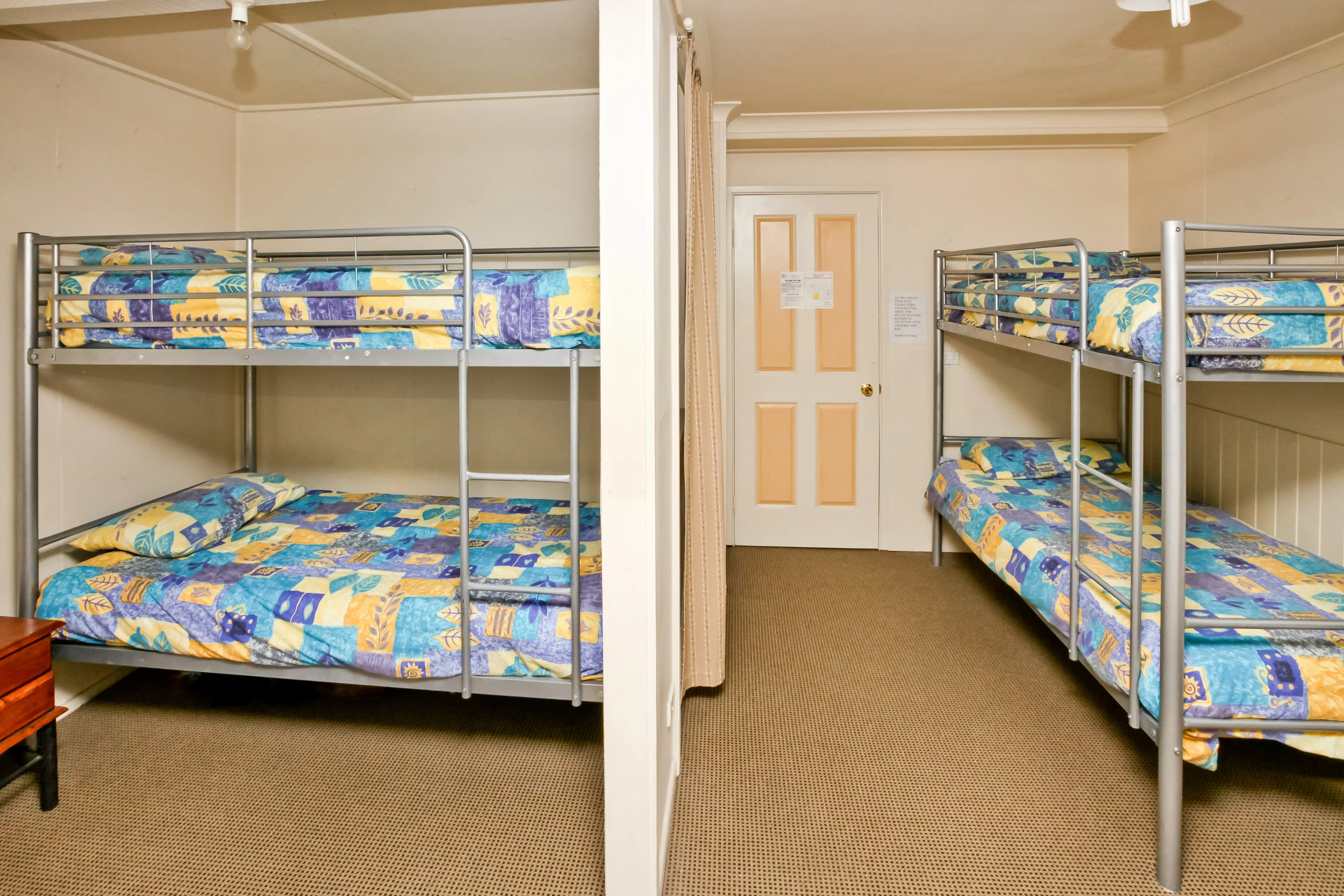 Bowen Terrace Affordable New Farm Guesthouse & Hostel Rooms
