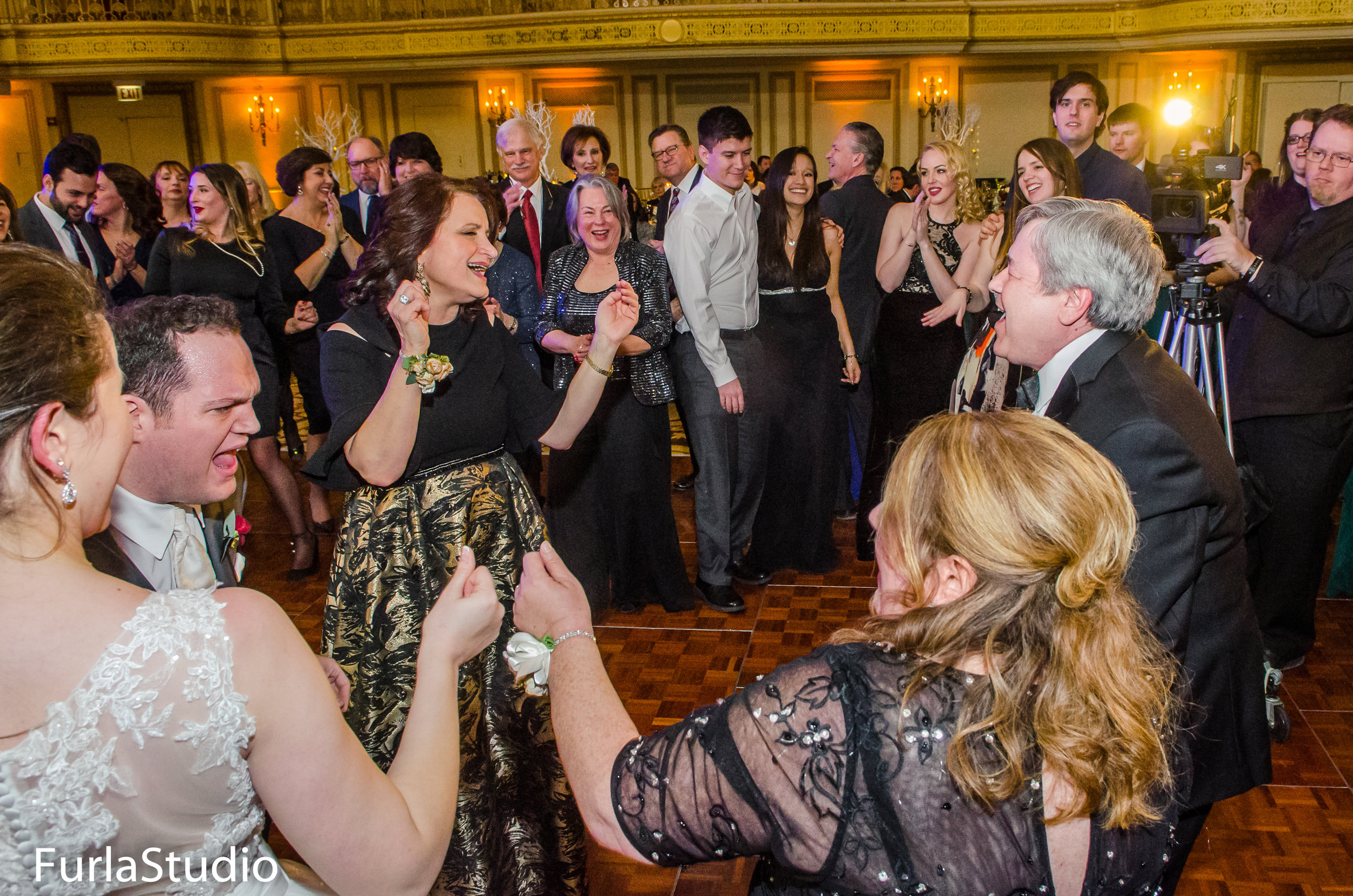 Palmer House Hilton Wedding Photos Chicago Wedding | Chicago Wedding Planner | Your Day by MK