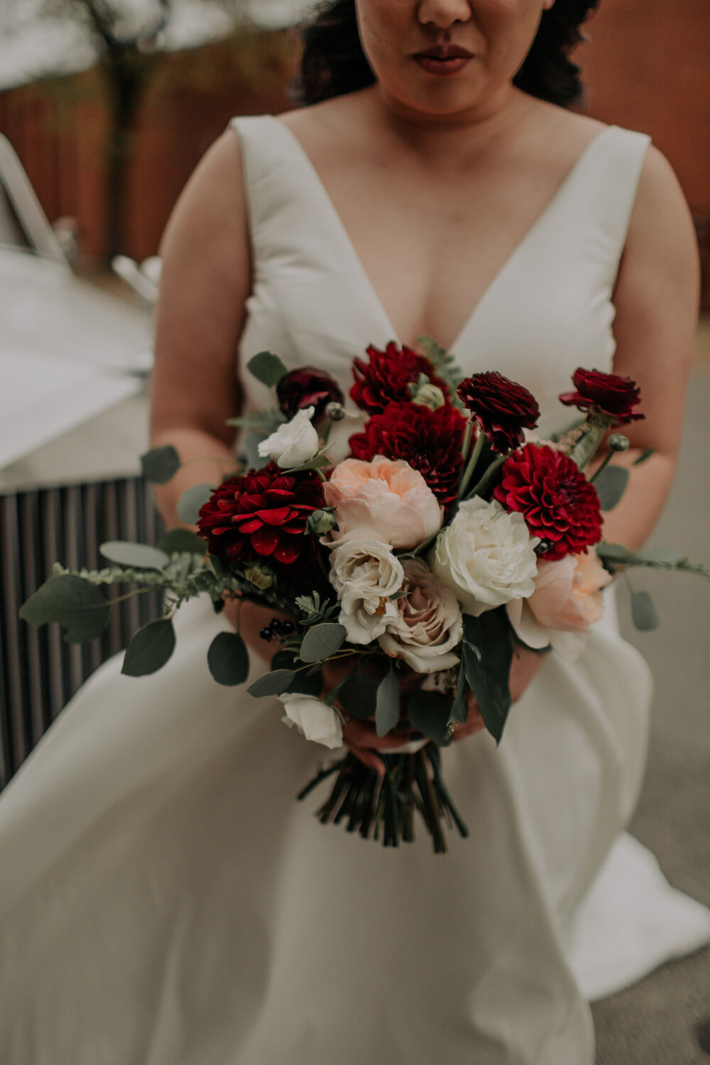 Fall Wedding | Fall Bouquet | Red and pink bouquet | Garden Roses | Chicago Ovation | Chicago wedding