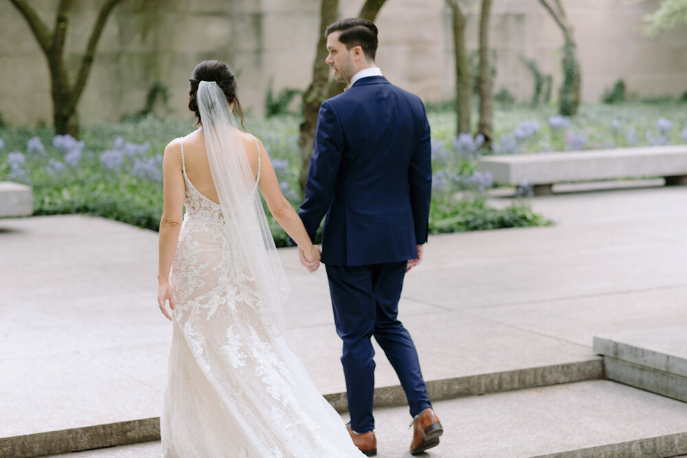 Chicago illuminating company wedding blush and lace wedding | Wedding planning resources | Chicago Wedding