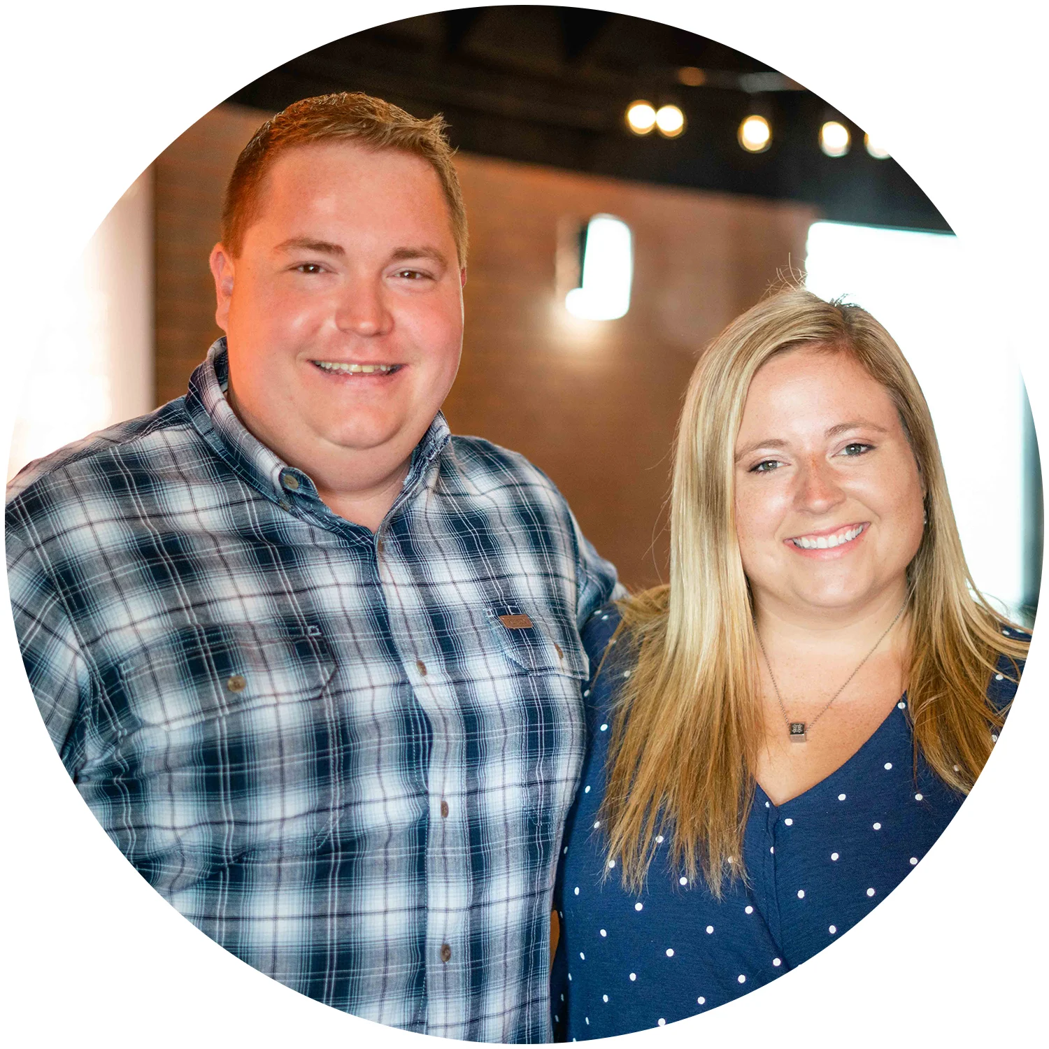 Jarrett & Lindesy Singles Group.jpg