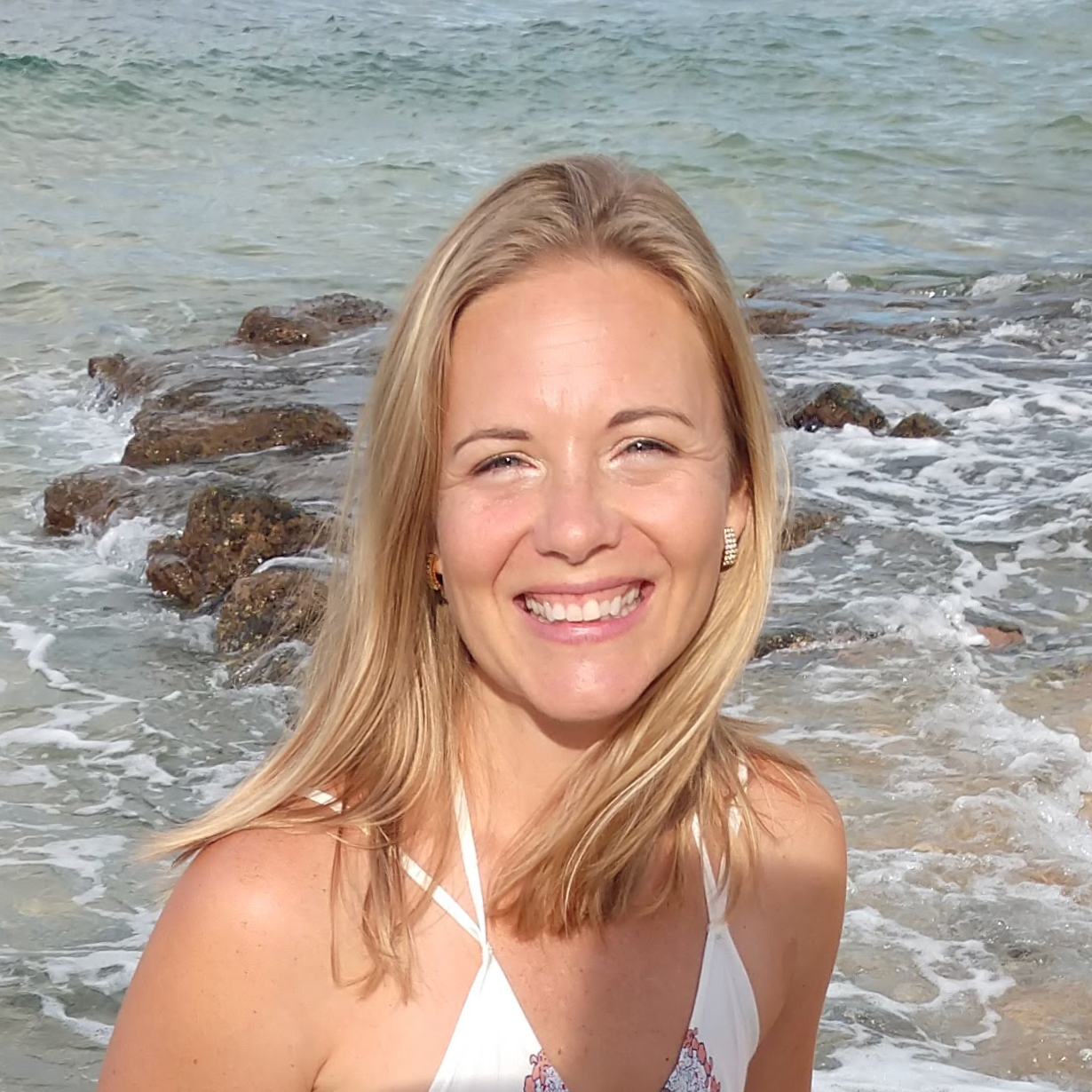 Suzie Senk - Suzie Senk.png