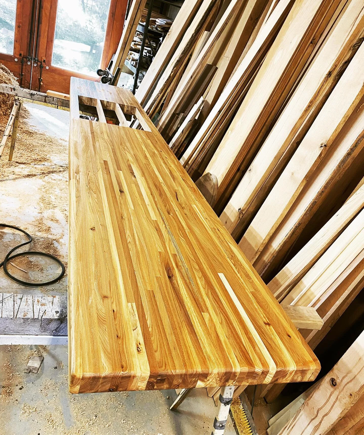 The motto we chose to guide the entire build-up of the Natural Heritage Art Centre was:
&lsquo;Use it up, wear it out, make it do or do without,&rsquo; so I built this beautiful countertop for @naturalheritageartcentre using most of the scraps from v