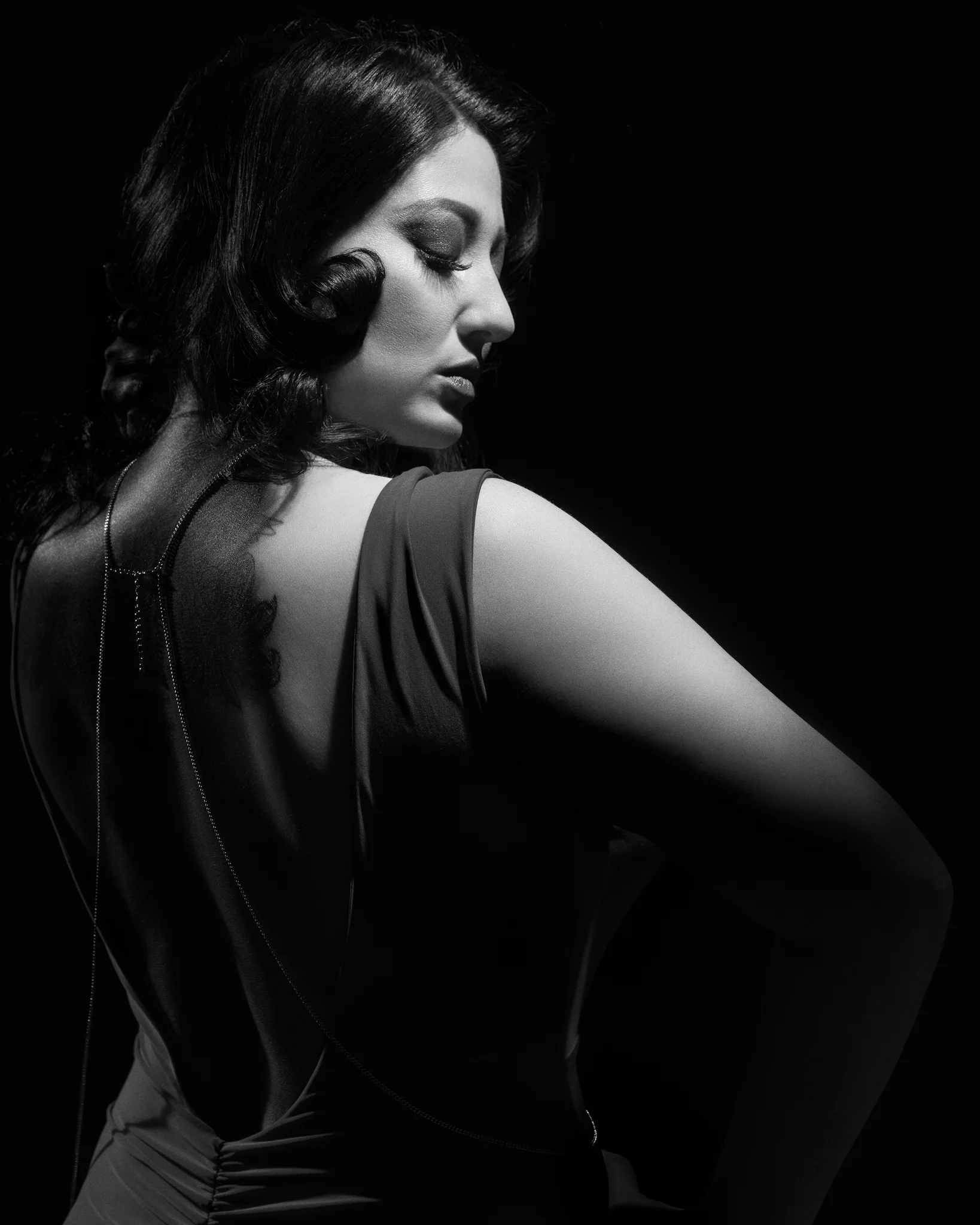 CasillasandCo-LizBlueBackBW.jpg