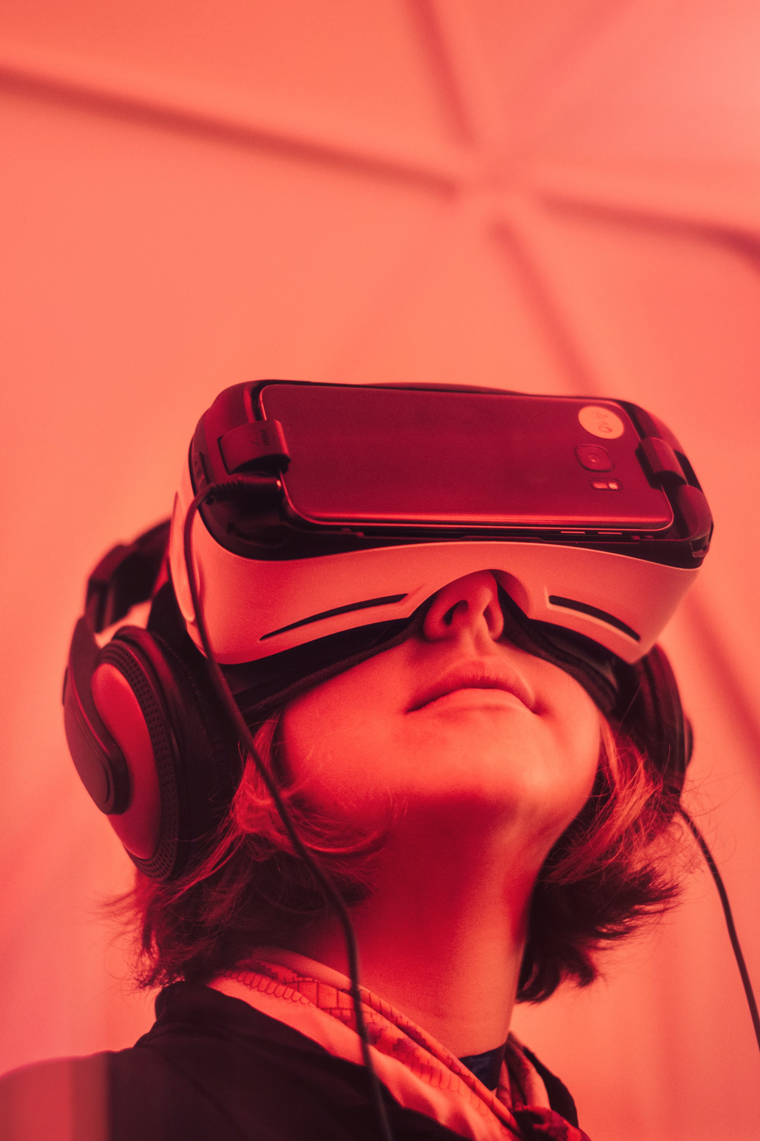 vr-goggles-competitive-edge-hospital-immersivetouch.jpg