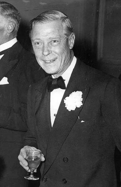 Who invented the tuxedo and why?