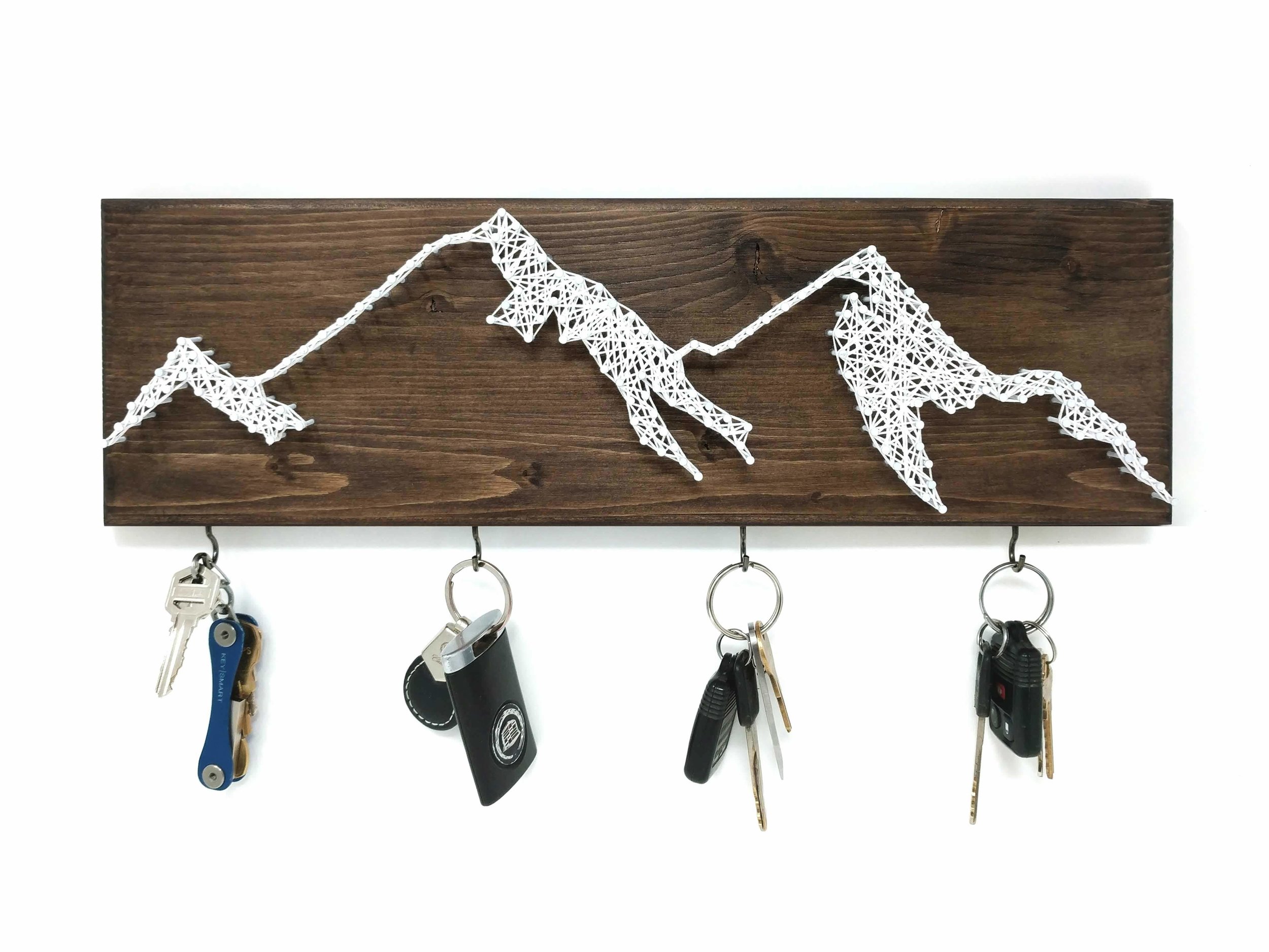 mountain_range_keys_hanging.jpg