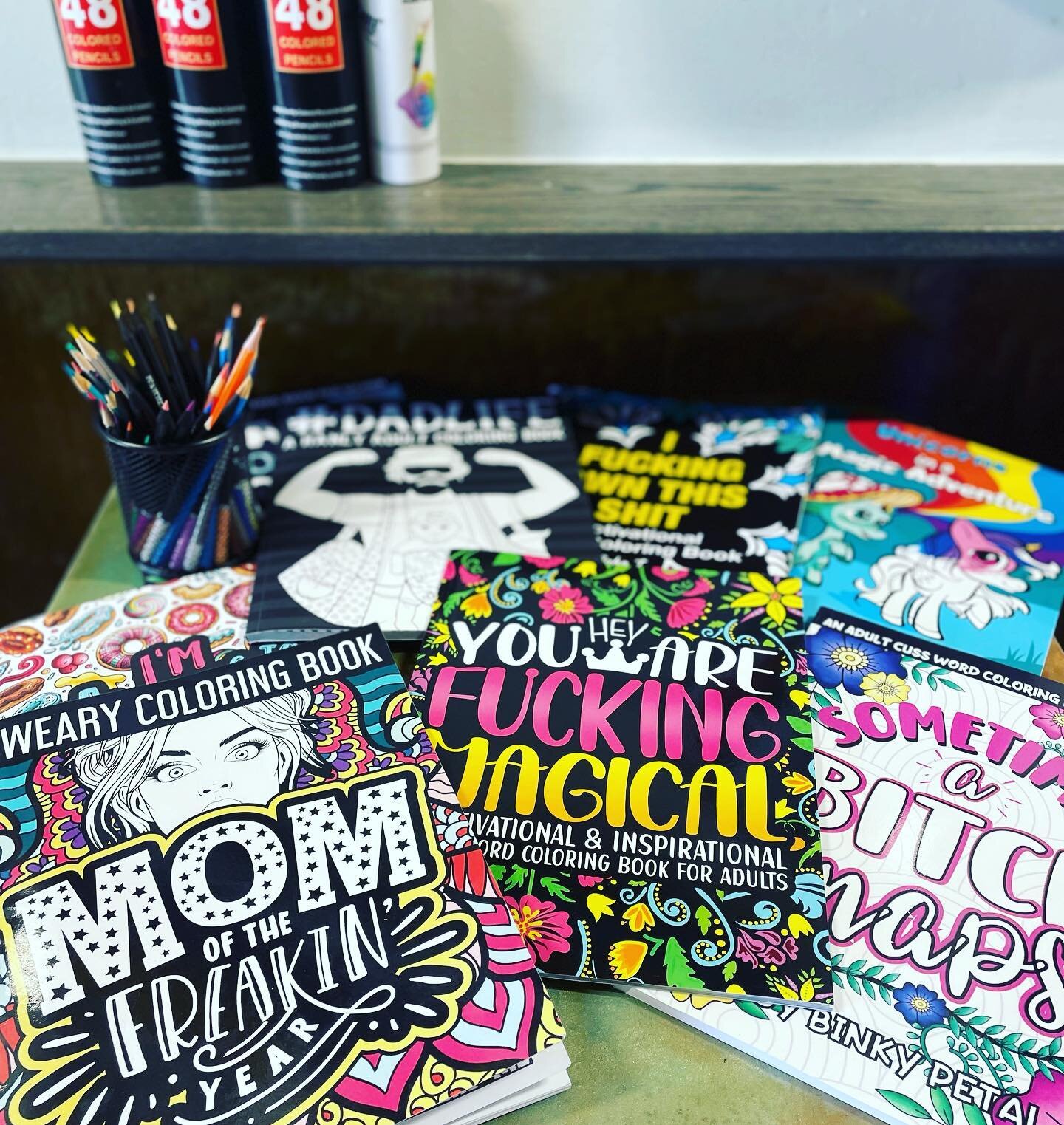 #thursdayvibes 
🖍New coloring books are in!
🍹Magical Cocktails 
😍Hot Bartenders

#denverbartender #coloradobartenders #denverbarscene #denvercocktailbar #denvercocktailscene #hazelartbar #hazelcocktailbar #southpearl #southpearlstreet #mysecrethob